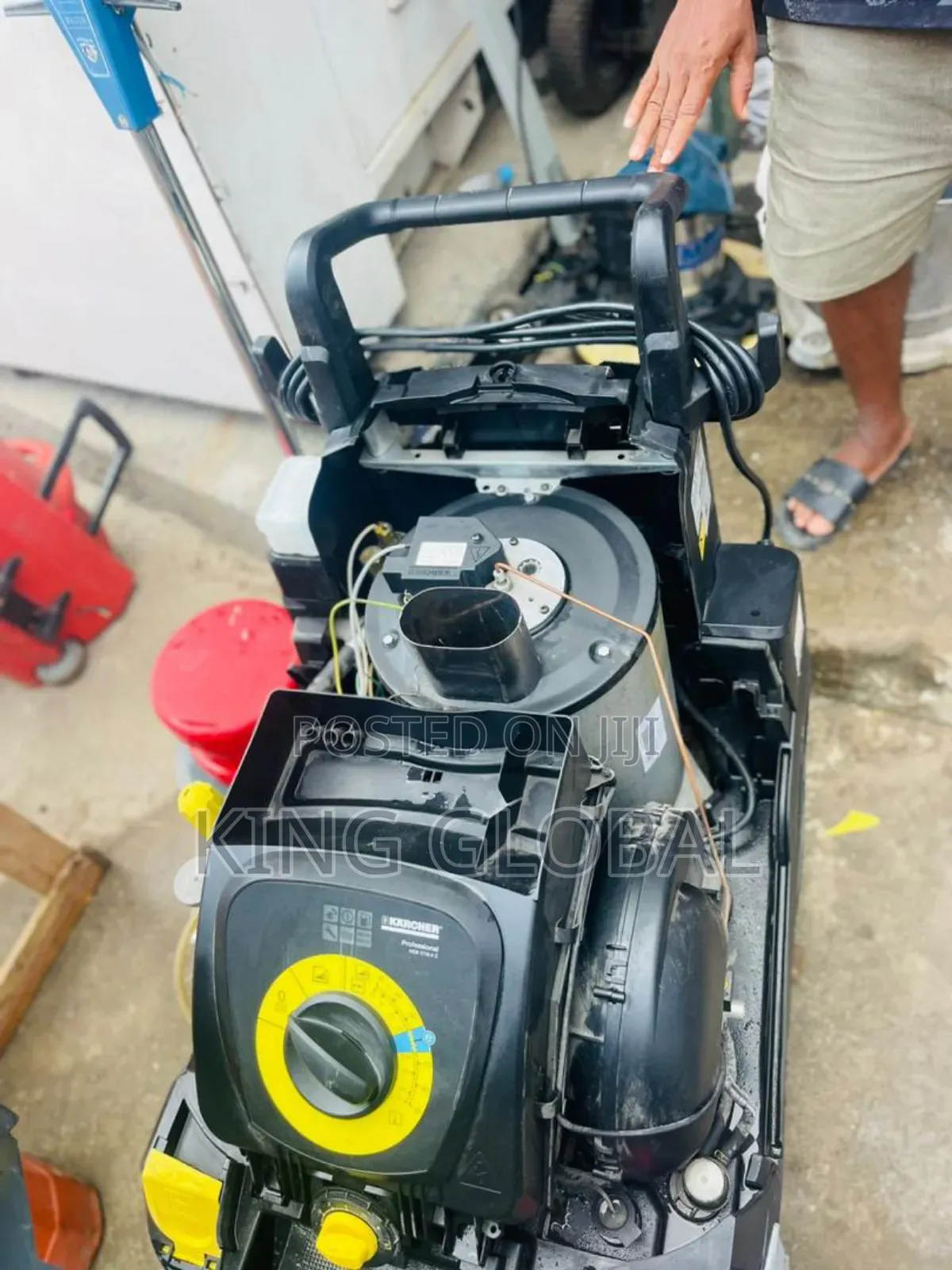 Kärcher Professional Hot Water High-Pressure Cleaner