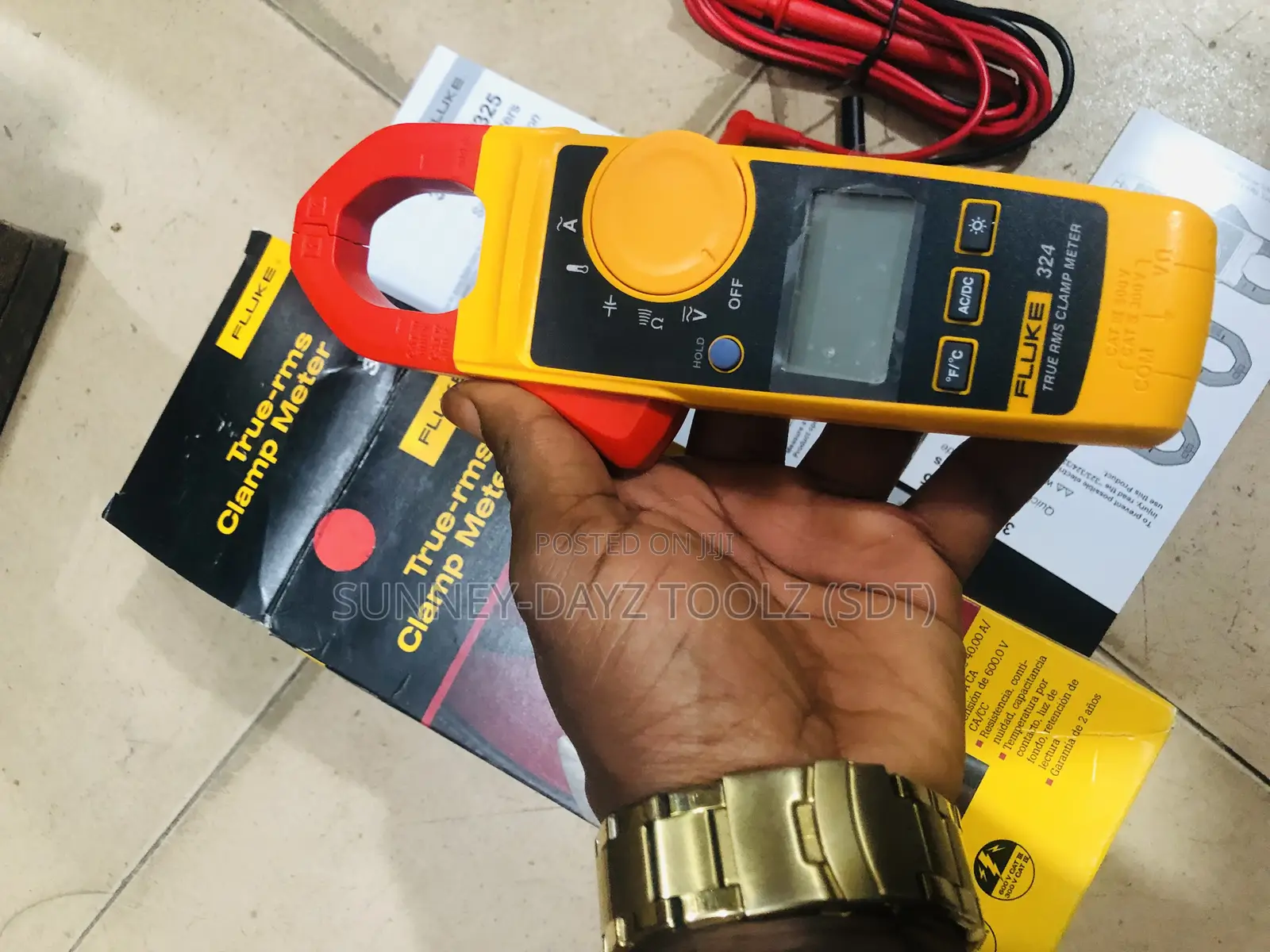 Fluke 324 Clamp Meter