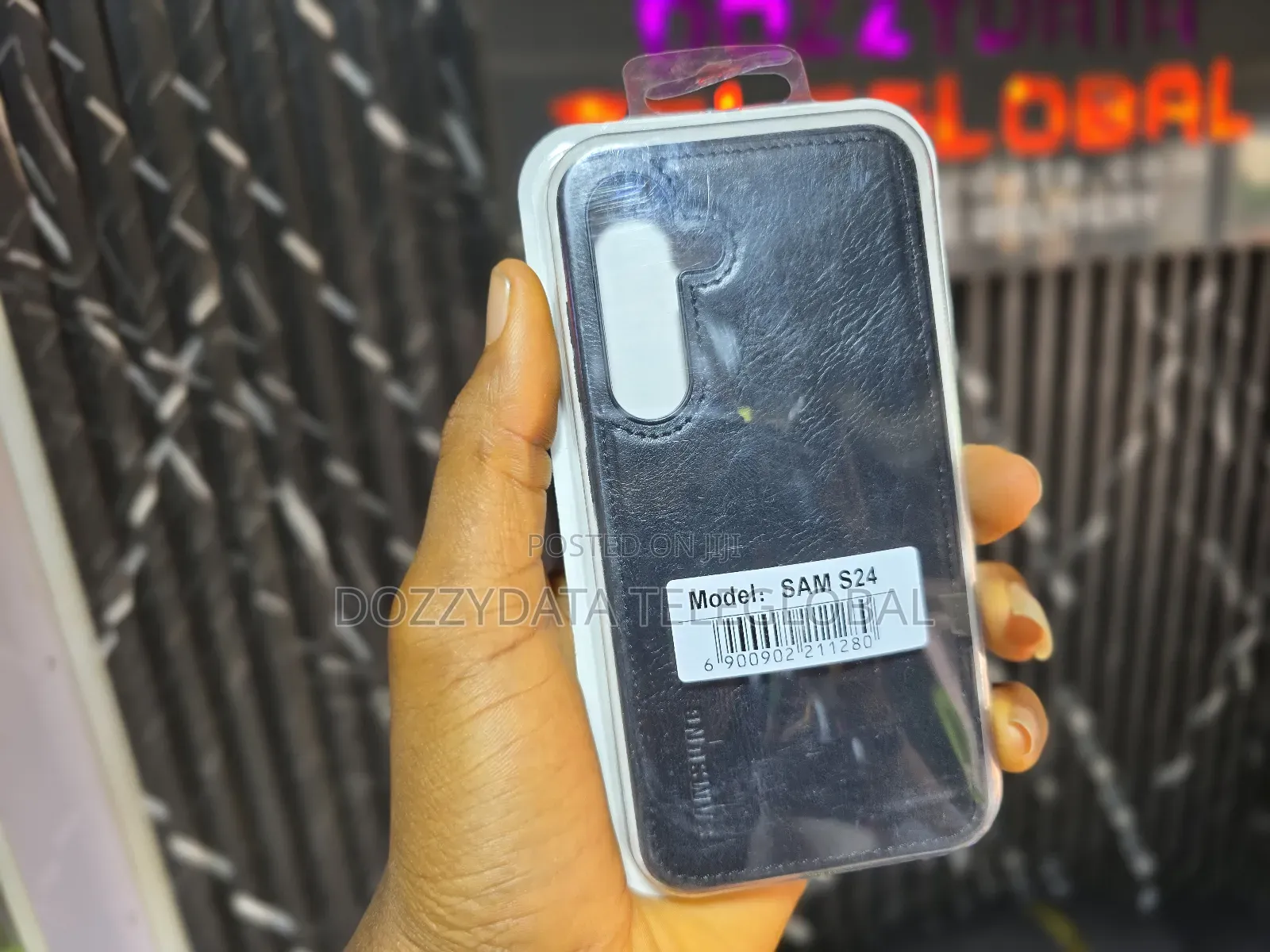 Samsung Galaxy S24 Leather Pouch