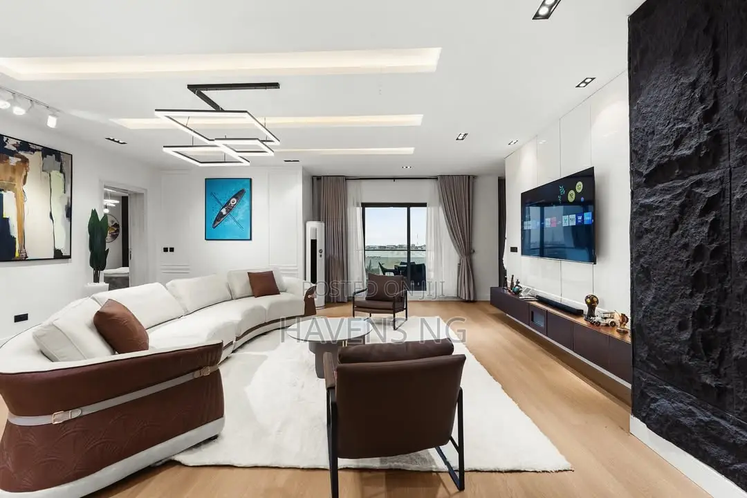 Brand New Spacious Luxury 3-Bedroom Apartment