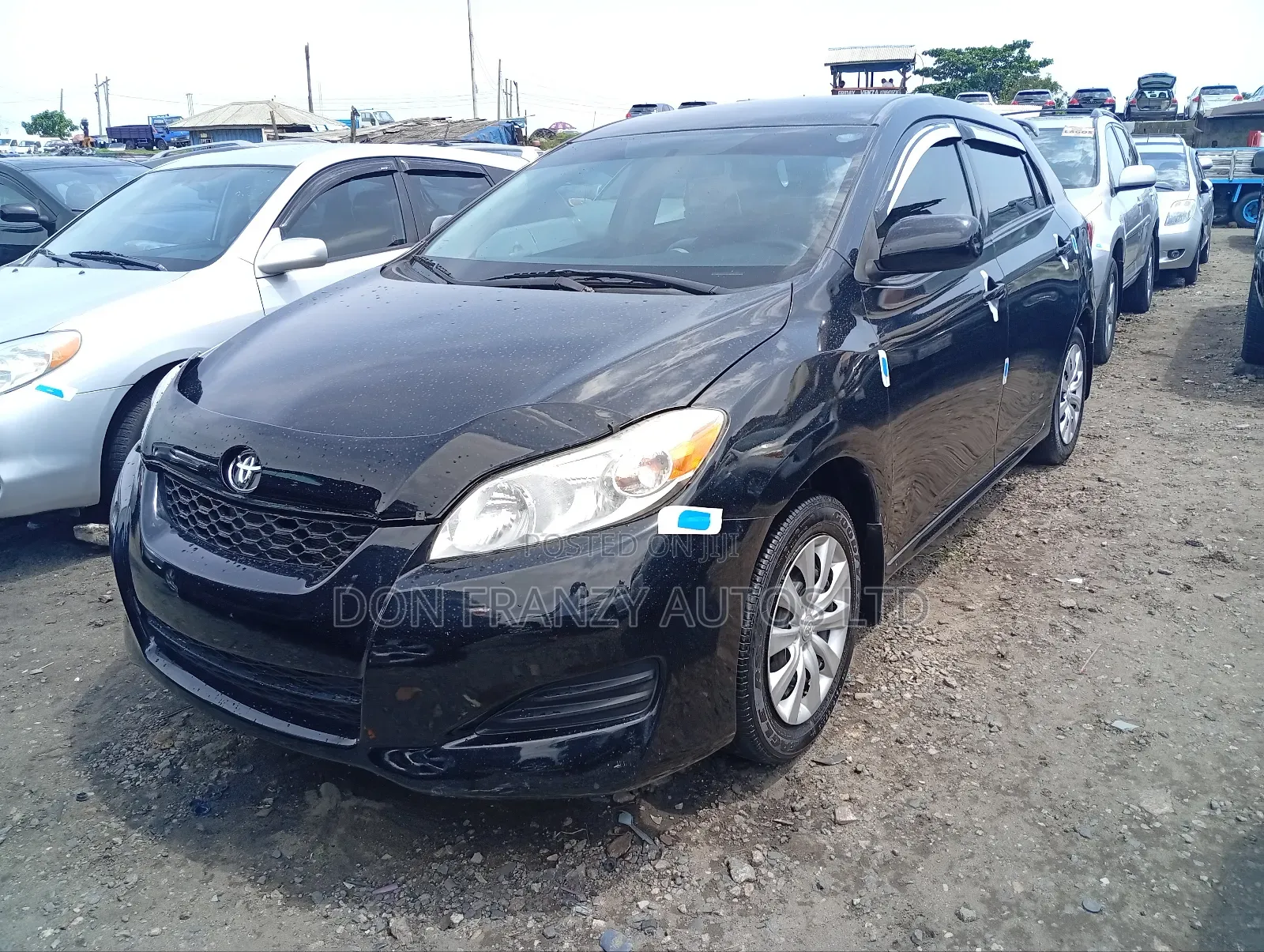 Toyota Matrix Hatchback FWD (1.8L 4cyl 5M) 2010 Black