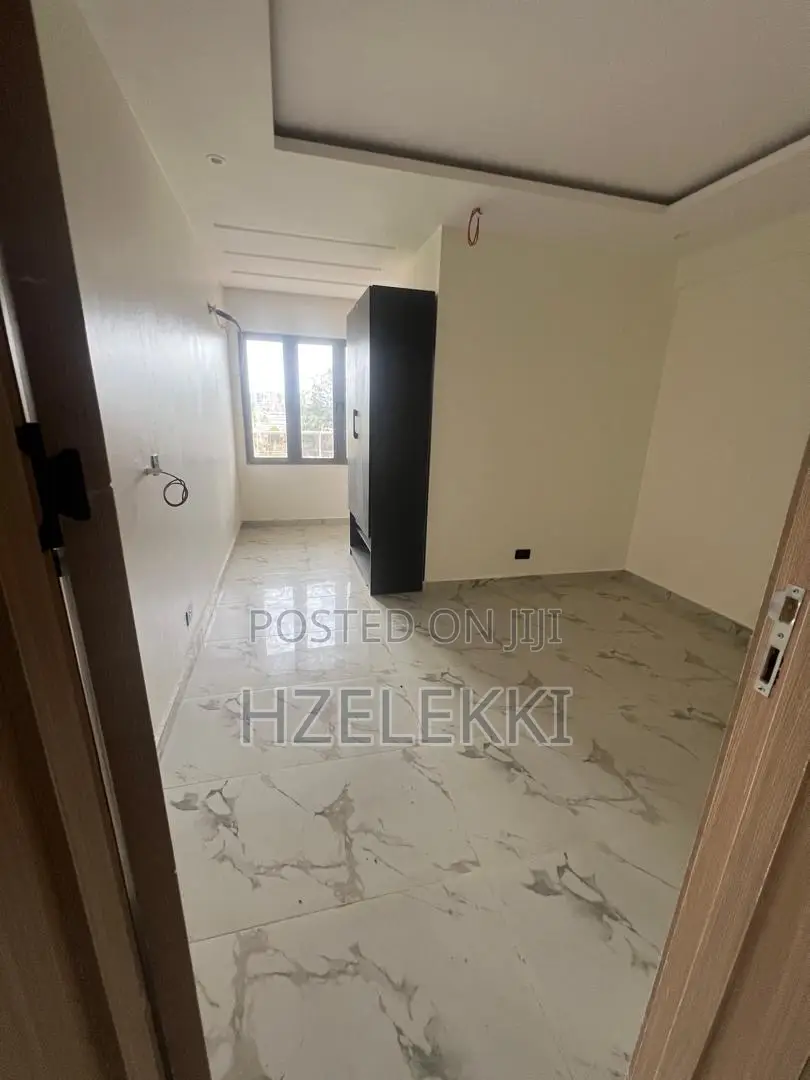 3bdrm Block of Flats in Osborne Foreshore 2 for sale