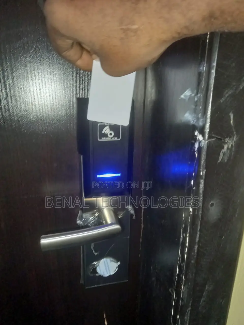 Hotel Room Cards Unlocked by Open‐Source Apps