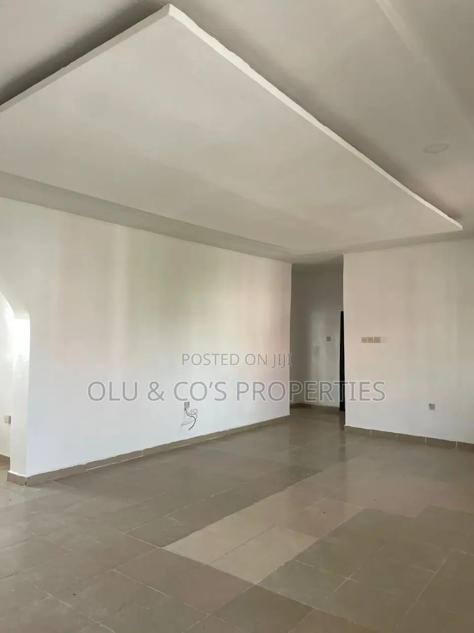 3bdrm Block of Flats in Wuye for rent
