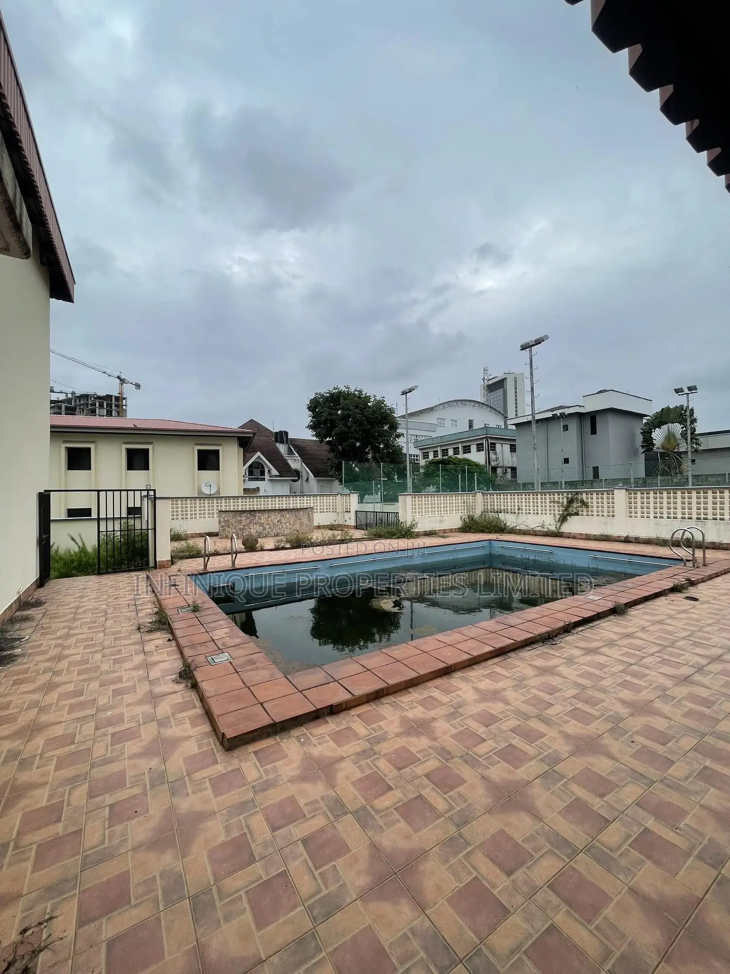 18units of 3bedroom Apartments