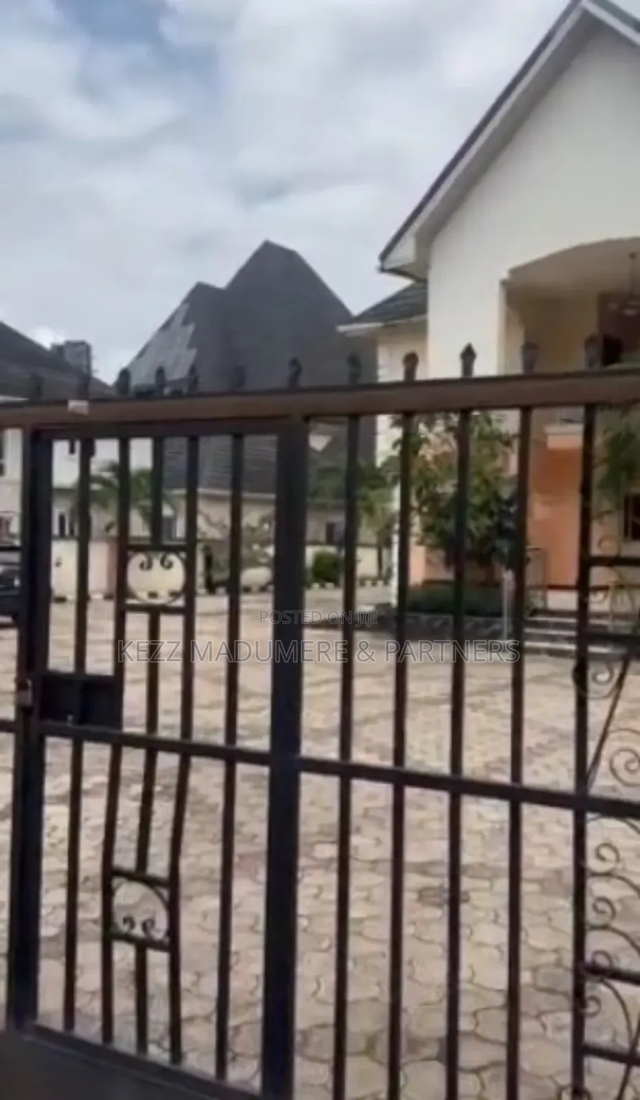 5bdrm Duplex in Udenwa Gardens for sale