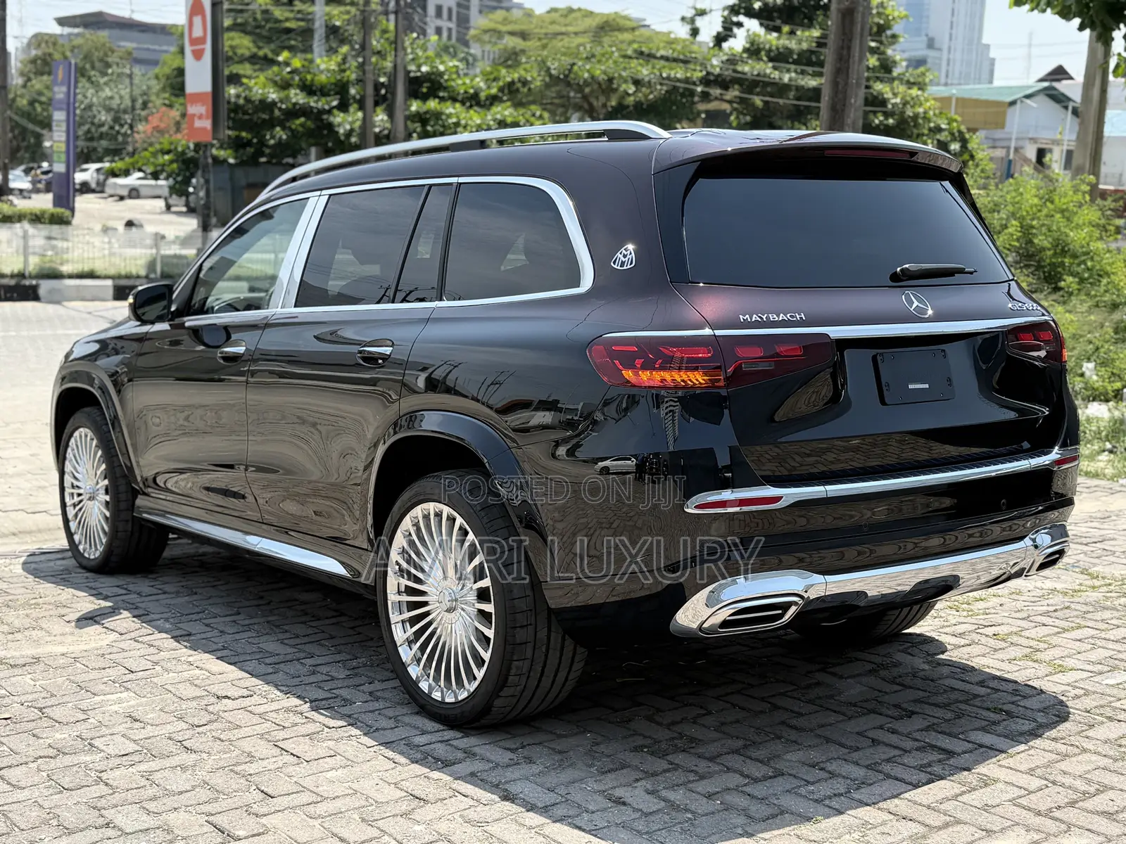 New Mercedes-Benz GLS-Class 2024