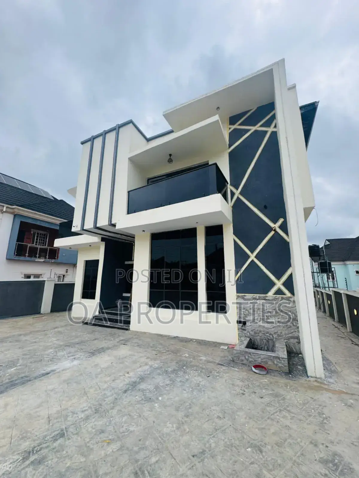 4bdrm Duplex in Carlton Gate, Off for sale