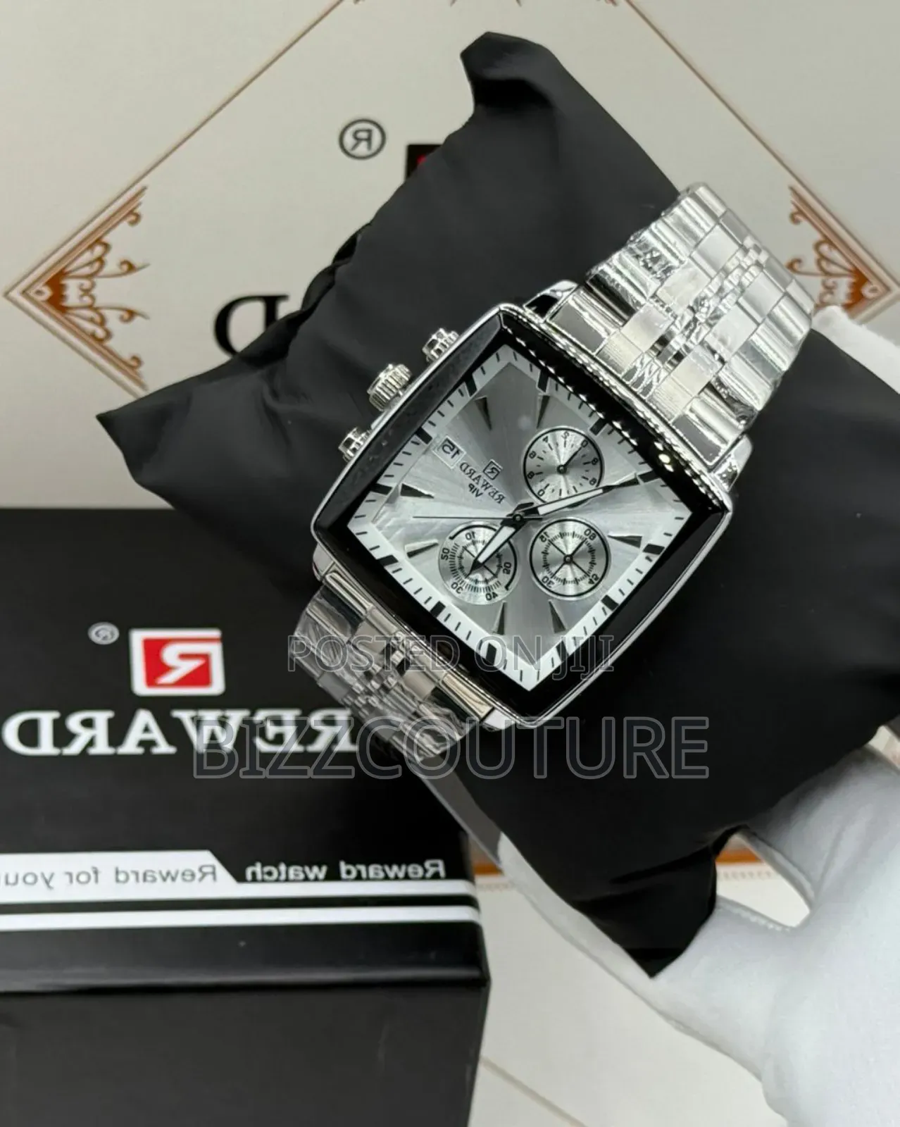 Original Rewardvip Chronograph, Silver Dial, Strap Watch