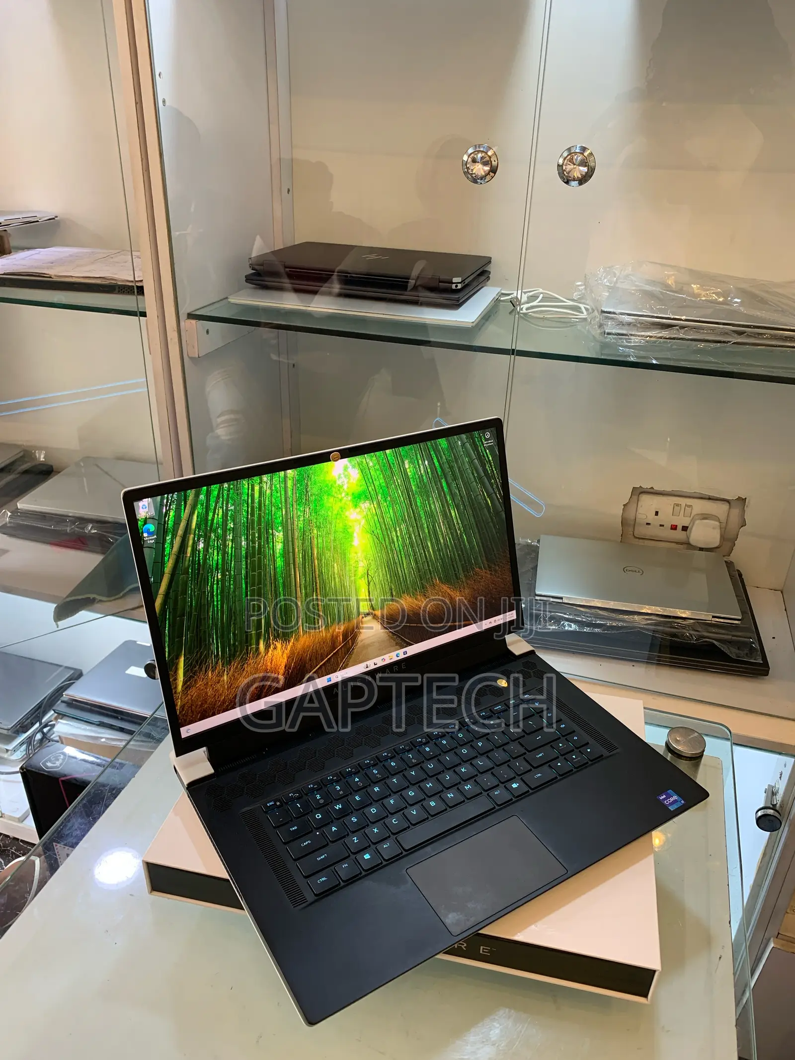 Laptop Dell Alienware X17 R2 64GB Intel Core i9 SSD 2T