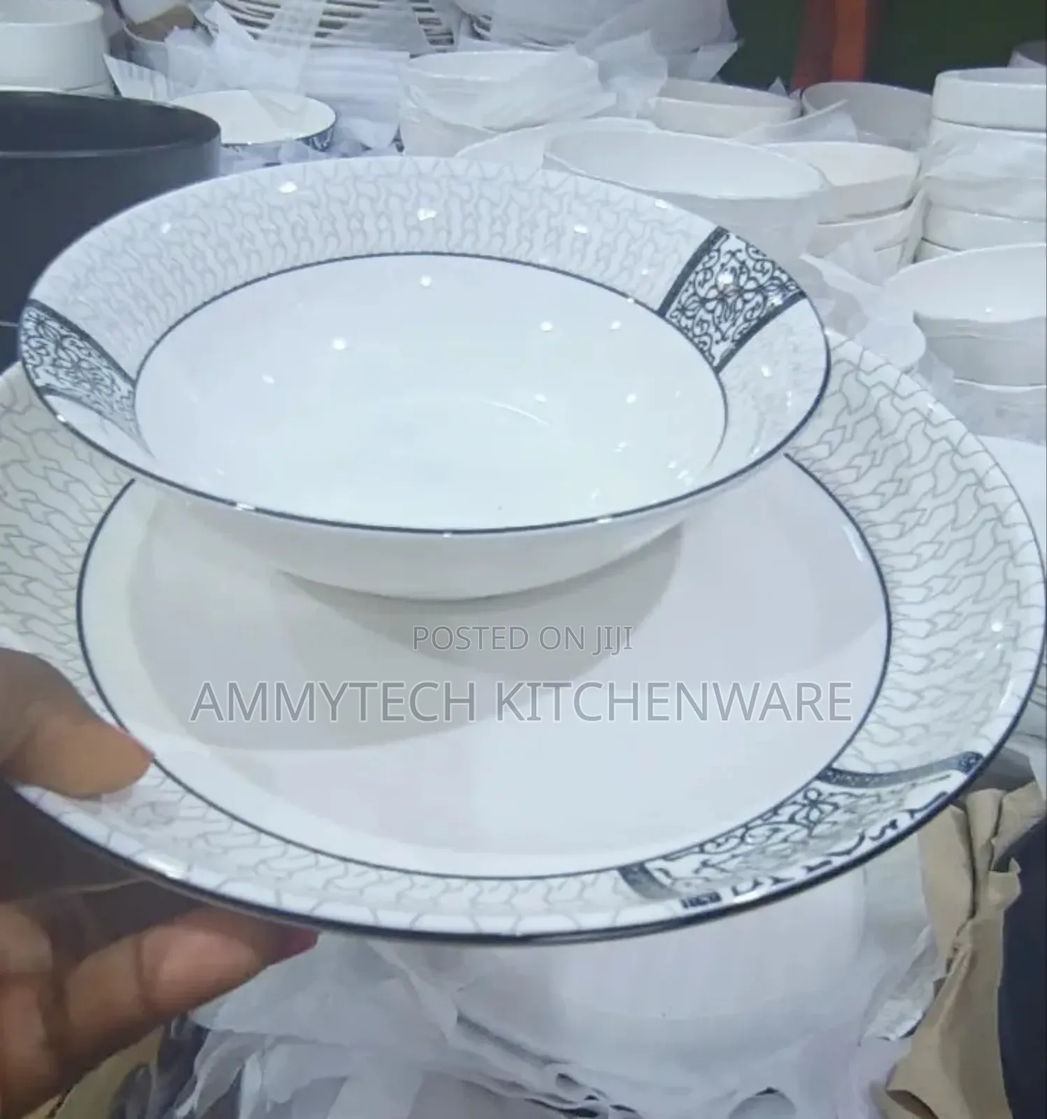 Quality and Beautiful Serving Flat Plate and Soup Bowl