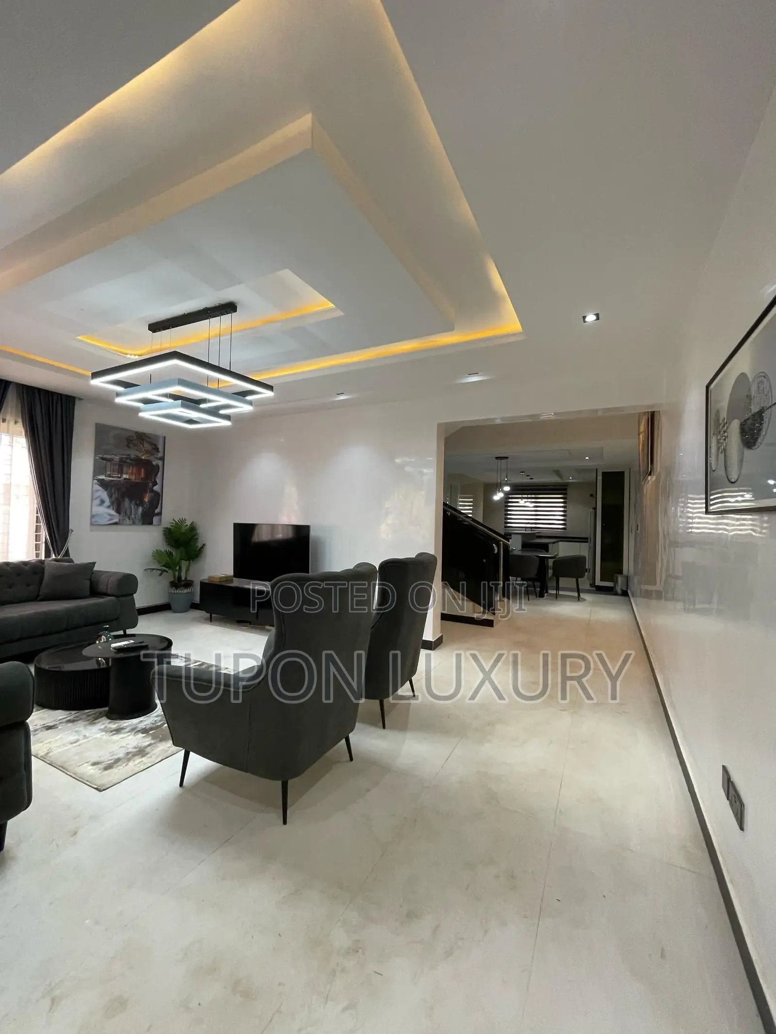 Private Compound: 4 Bedroom Apartment With Pool Snooker