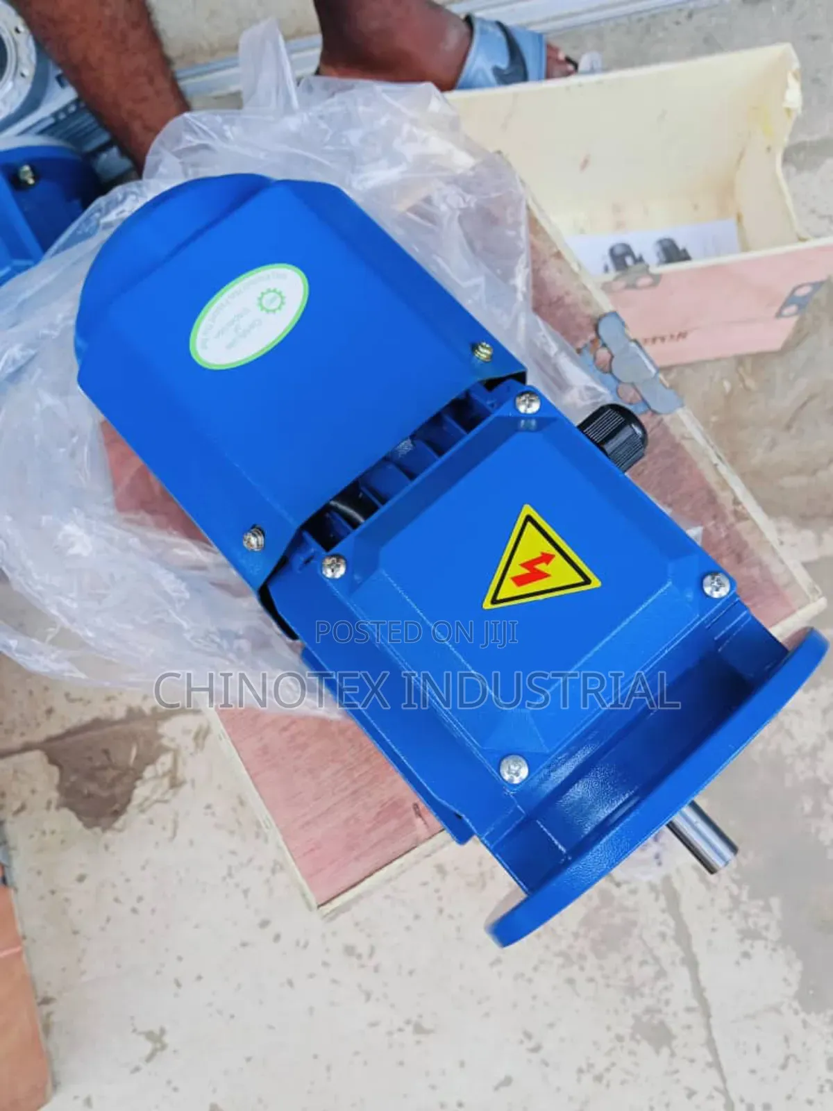 Blake Motor 0.37kw/0.5hp 1320rpm 3phase