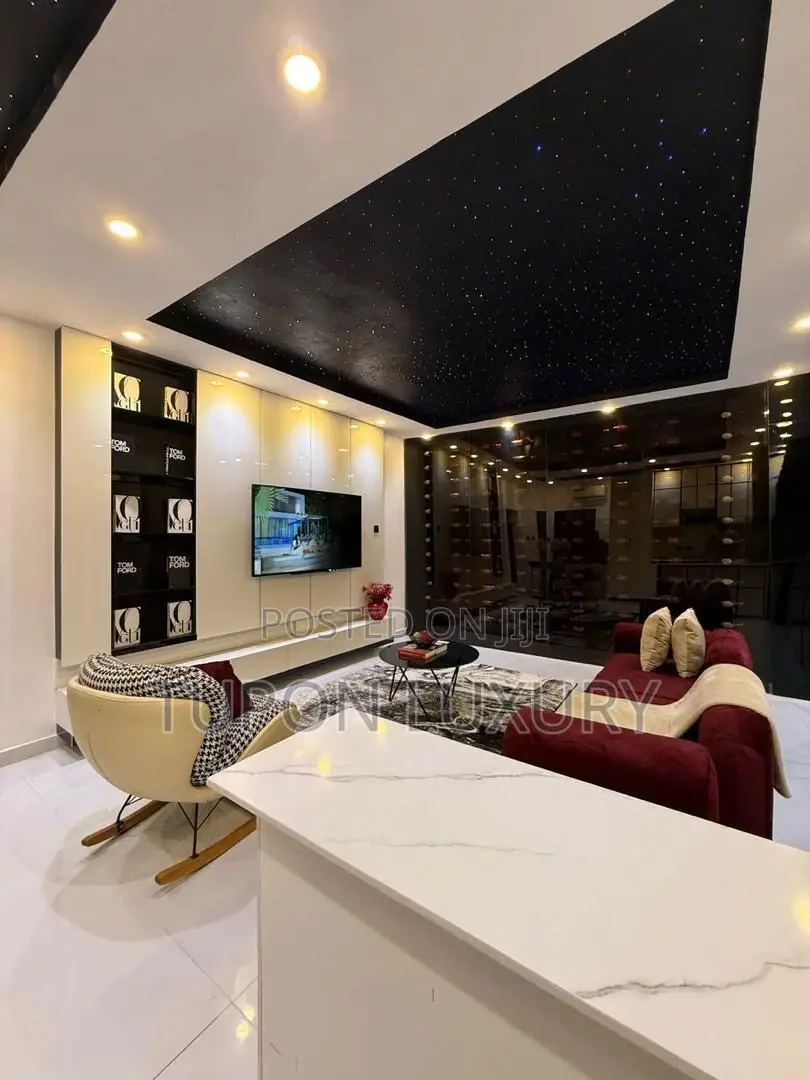 1 Bedroom Apartment With Private Cinema and Bath Tub