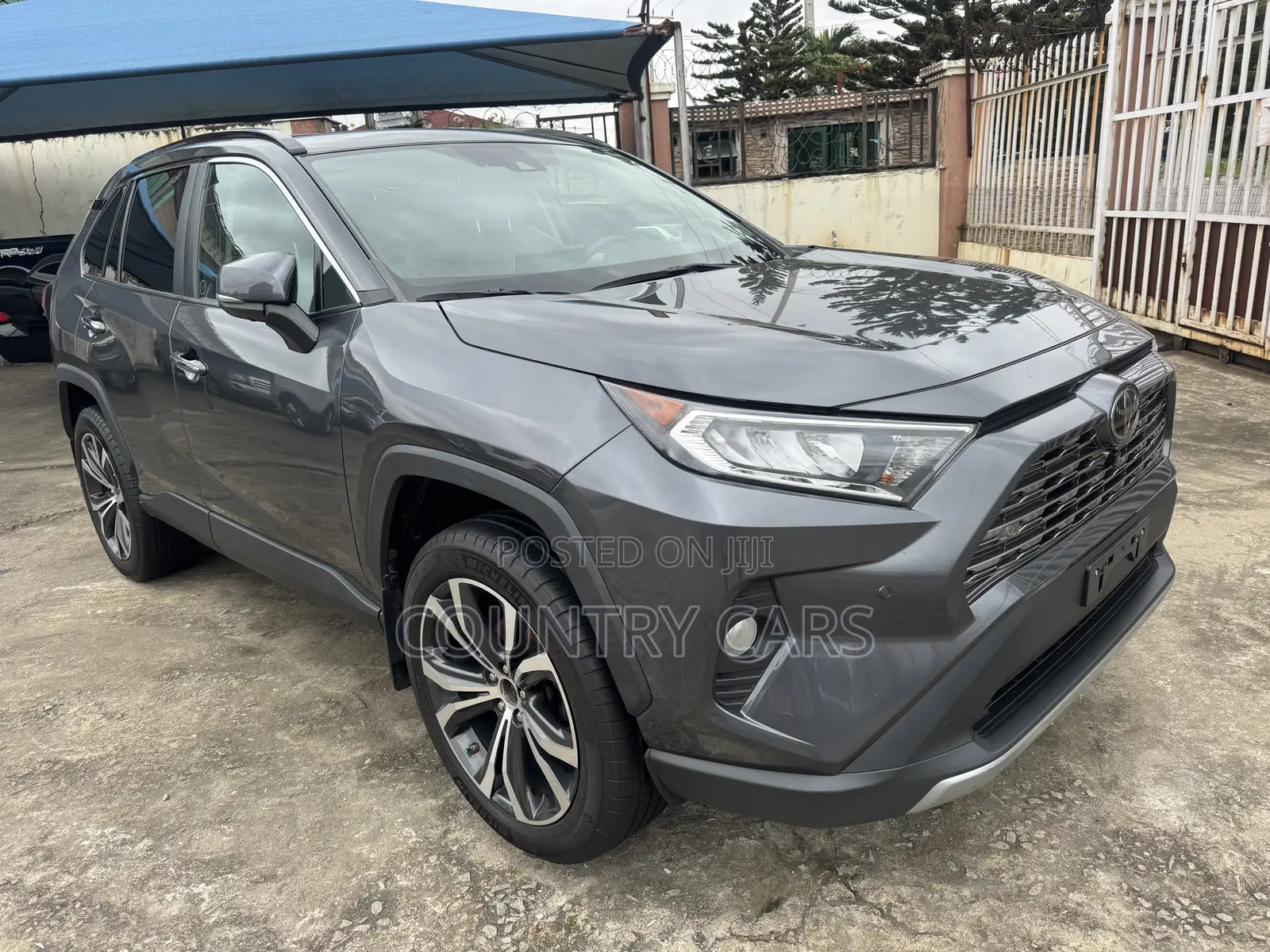 Toyota RAV4 Limited 2021 Gray