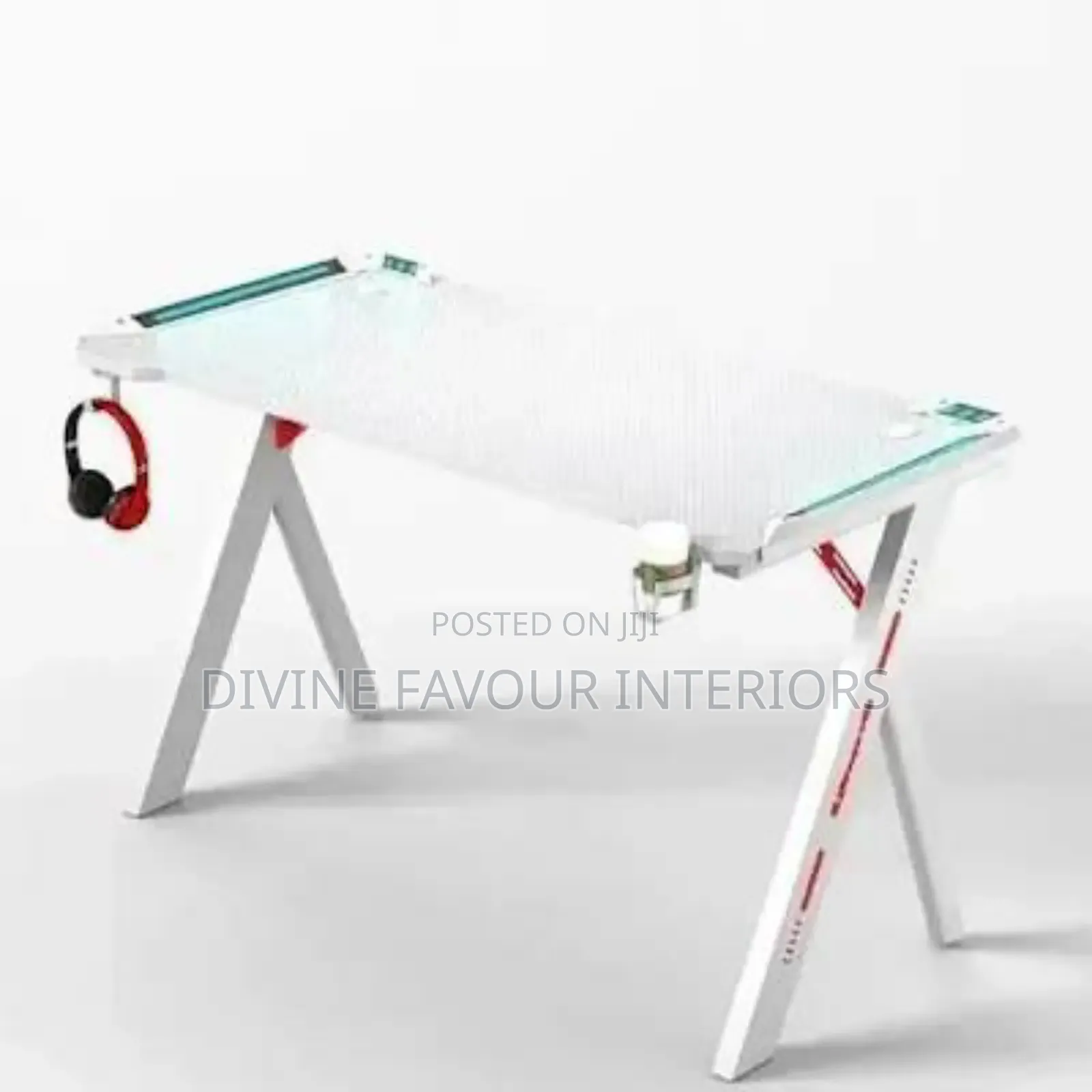 Modern Y Leg Shaped RGB Led Lights Gaming Table 1.2m- White