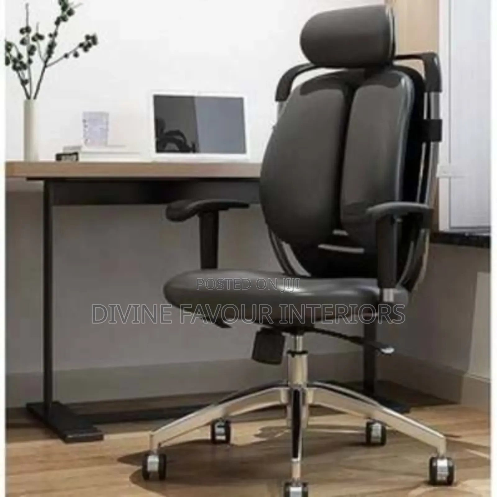Ergonomic Office Kidney Chair With Adjustable Armrests
