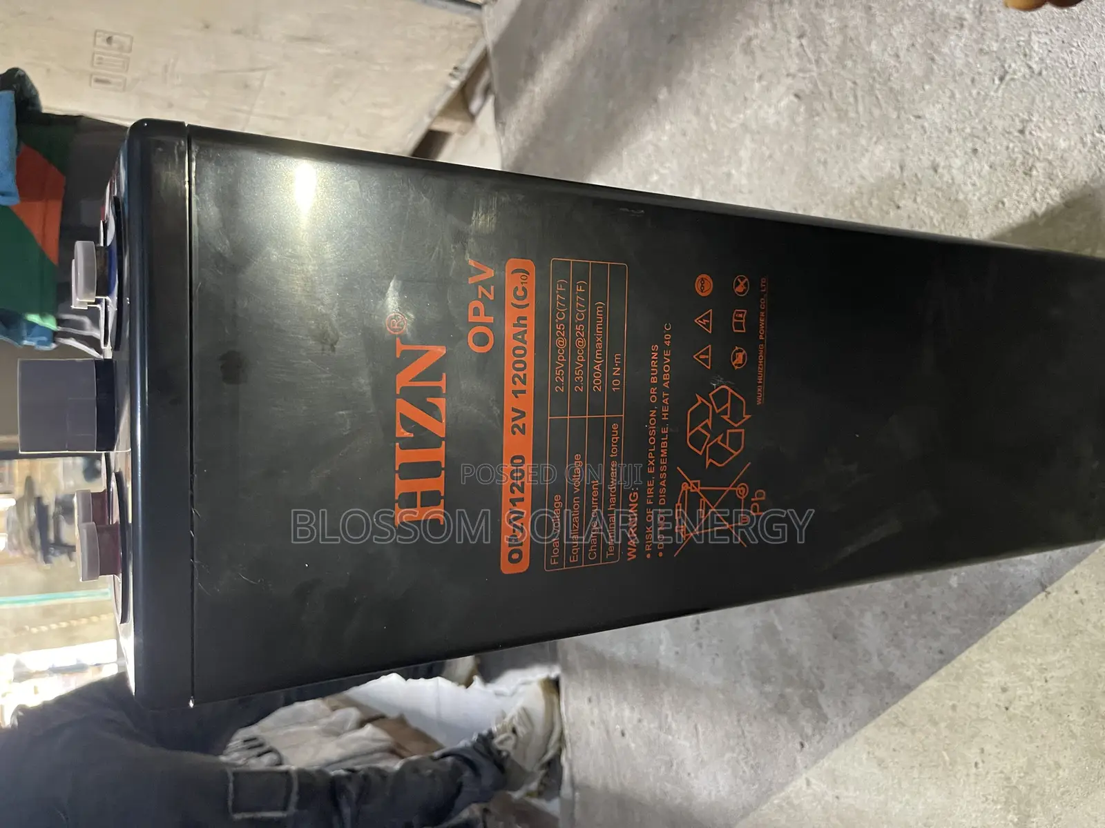 Hizn Strong 2v 1200ah Dry Cell Battery