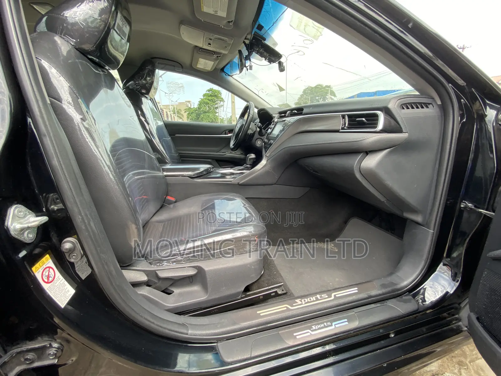 Toyota Camry SE (2.5L 4cyl 8A) 2019 Black