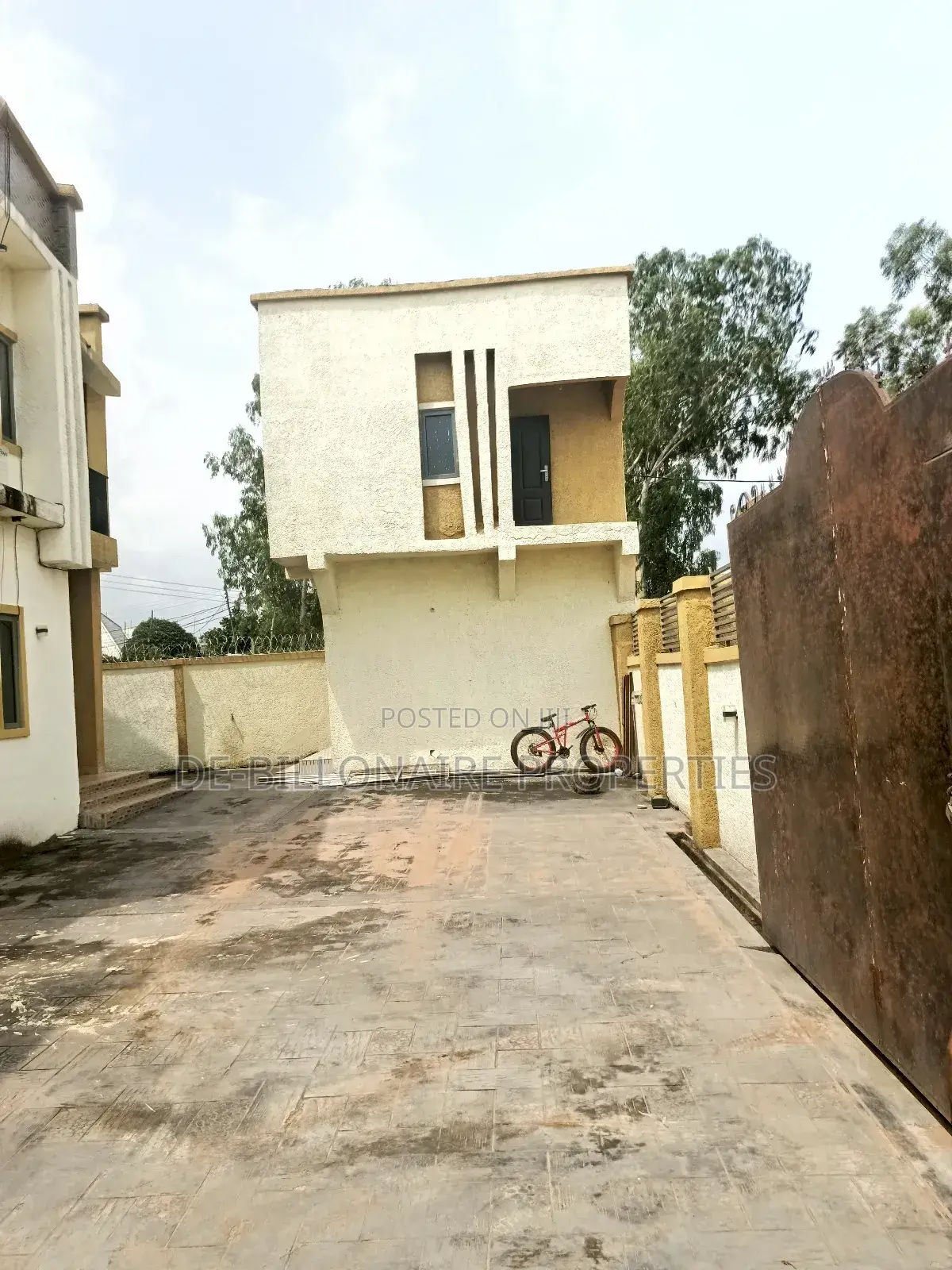 4bdrm Duplex in Prefab, Owerri for sale