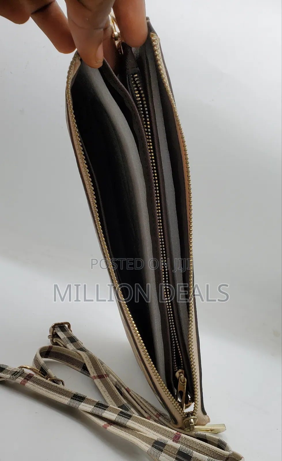 Stylish Classic Leather Men’S Luxury Wristlet Bag