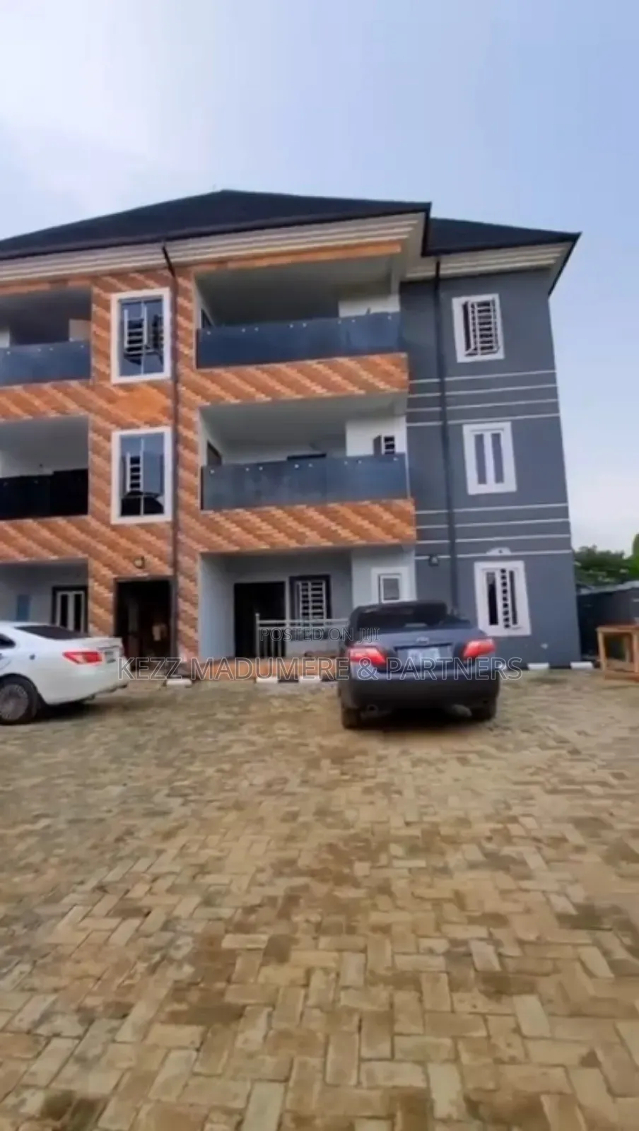 6bdrm Block of Flats in Elelenwo , Port for sale