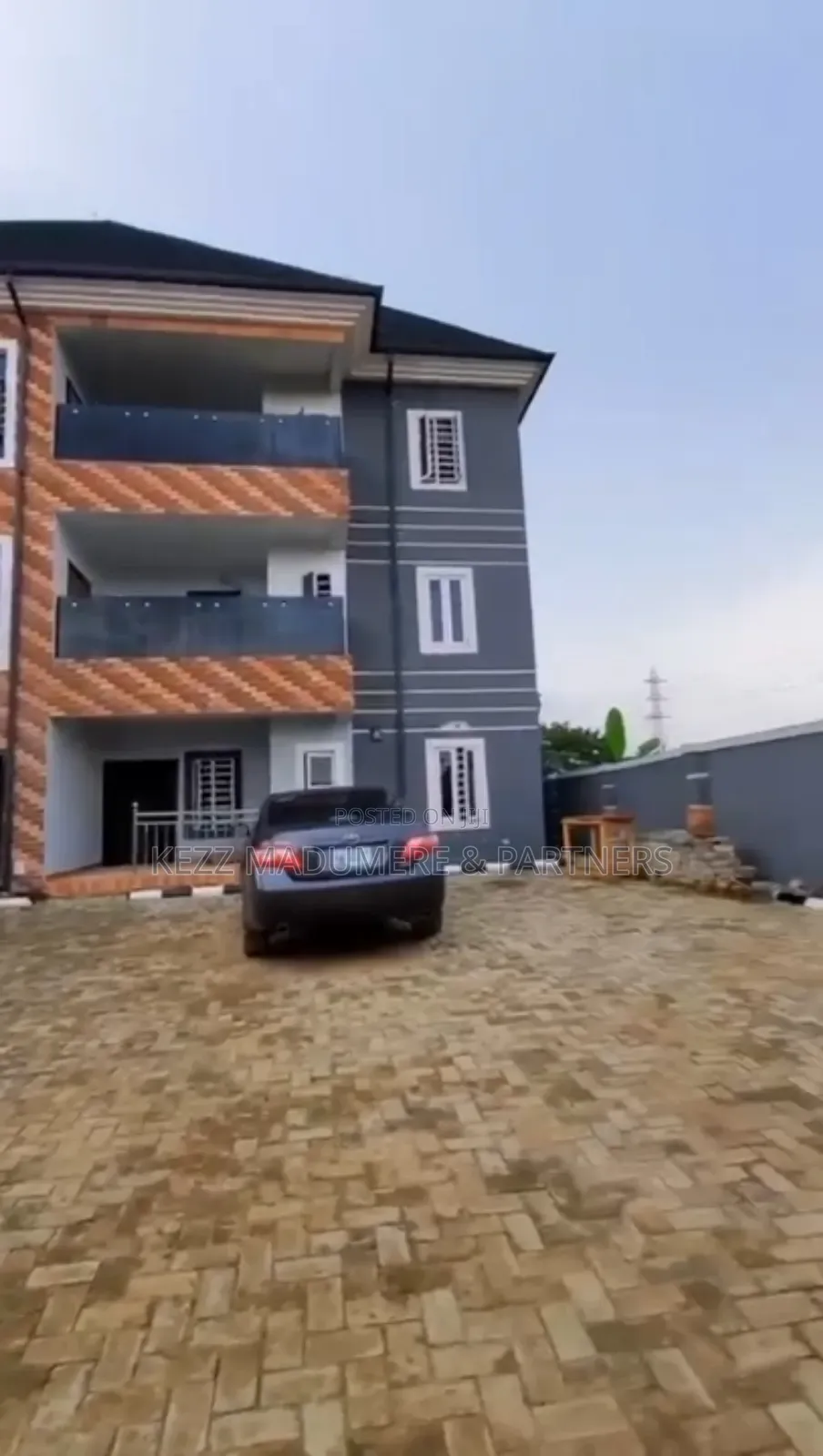 6bdrm Block of Flats in Elelenwo , Port for sale
