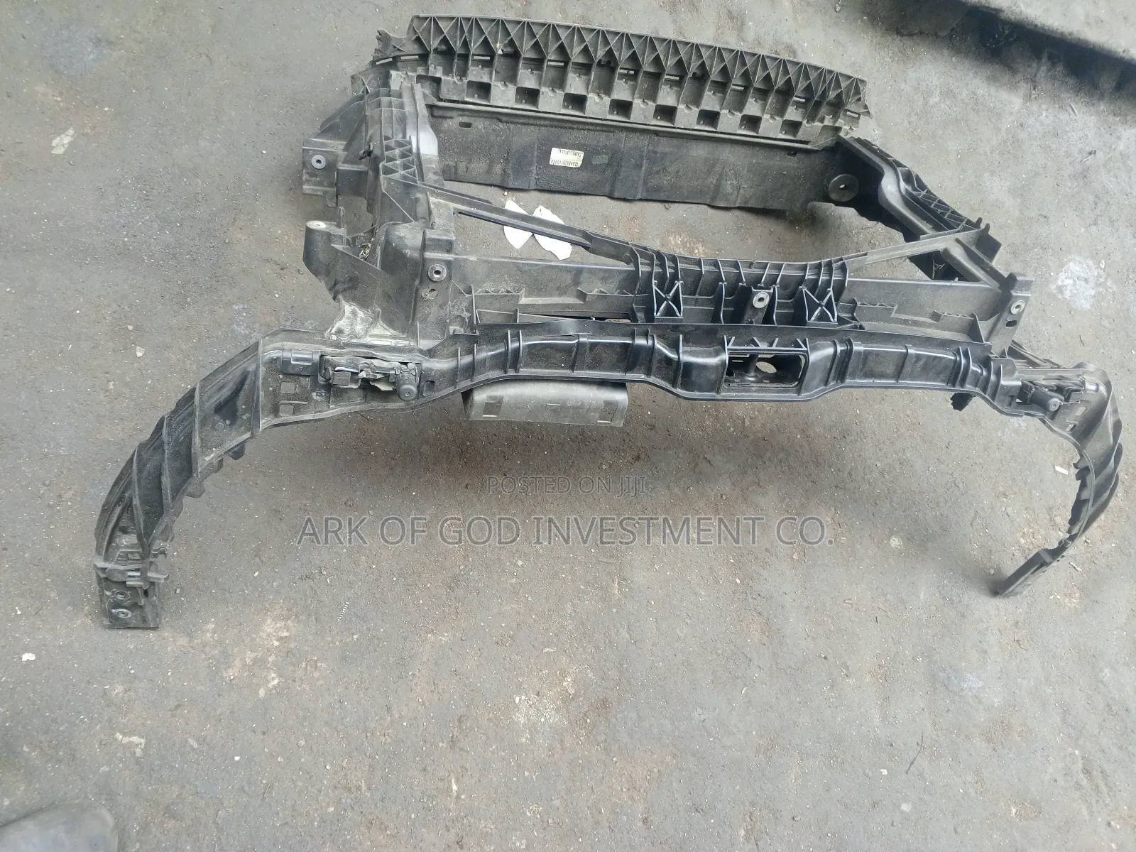 Radiator Carrier/Radiator Support for Audi A1.