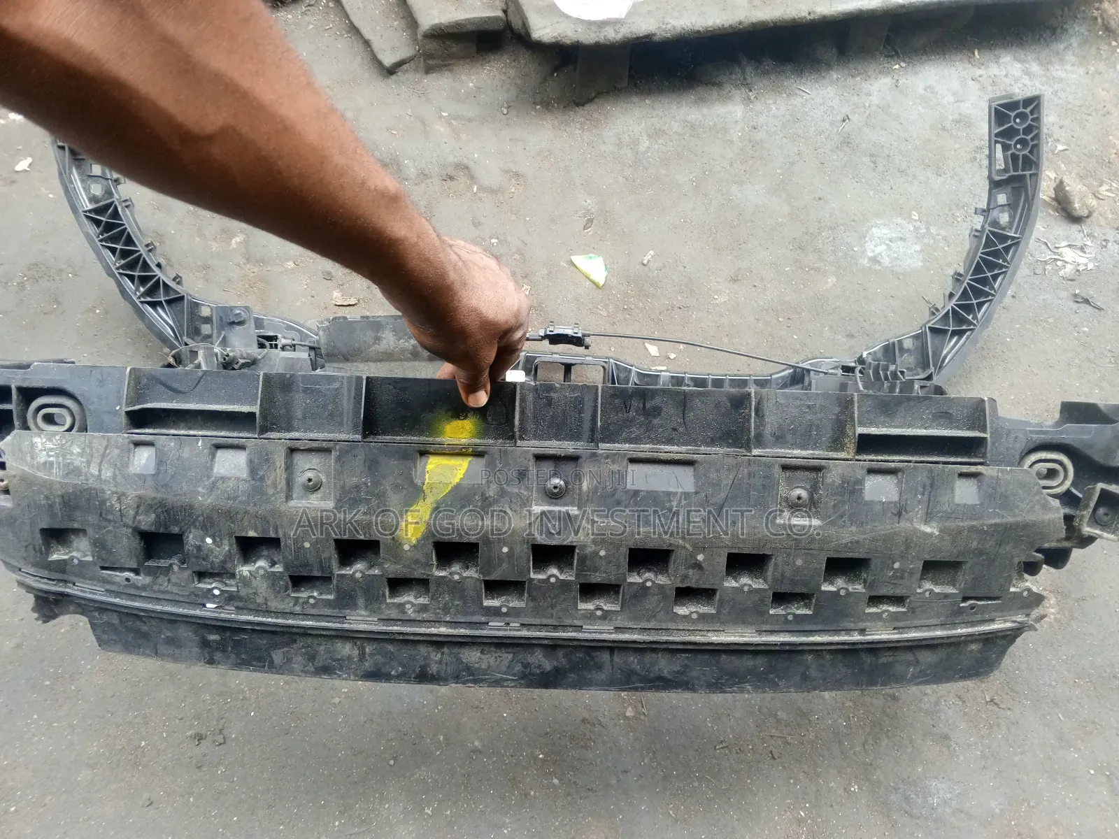 Radiator Carrier/Radiator Support for Audi A1.