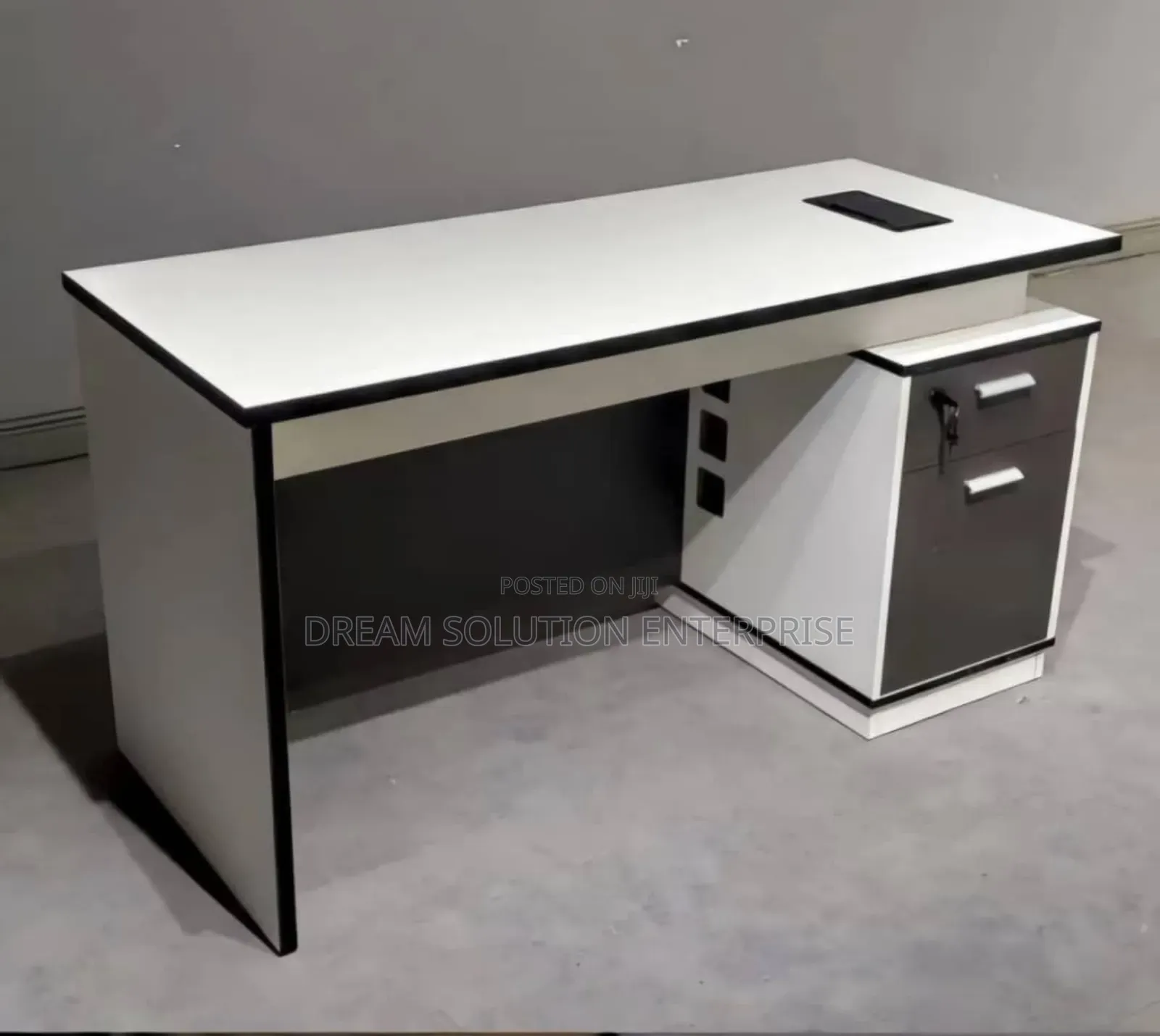 1.4 Meter Table With Drawer