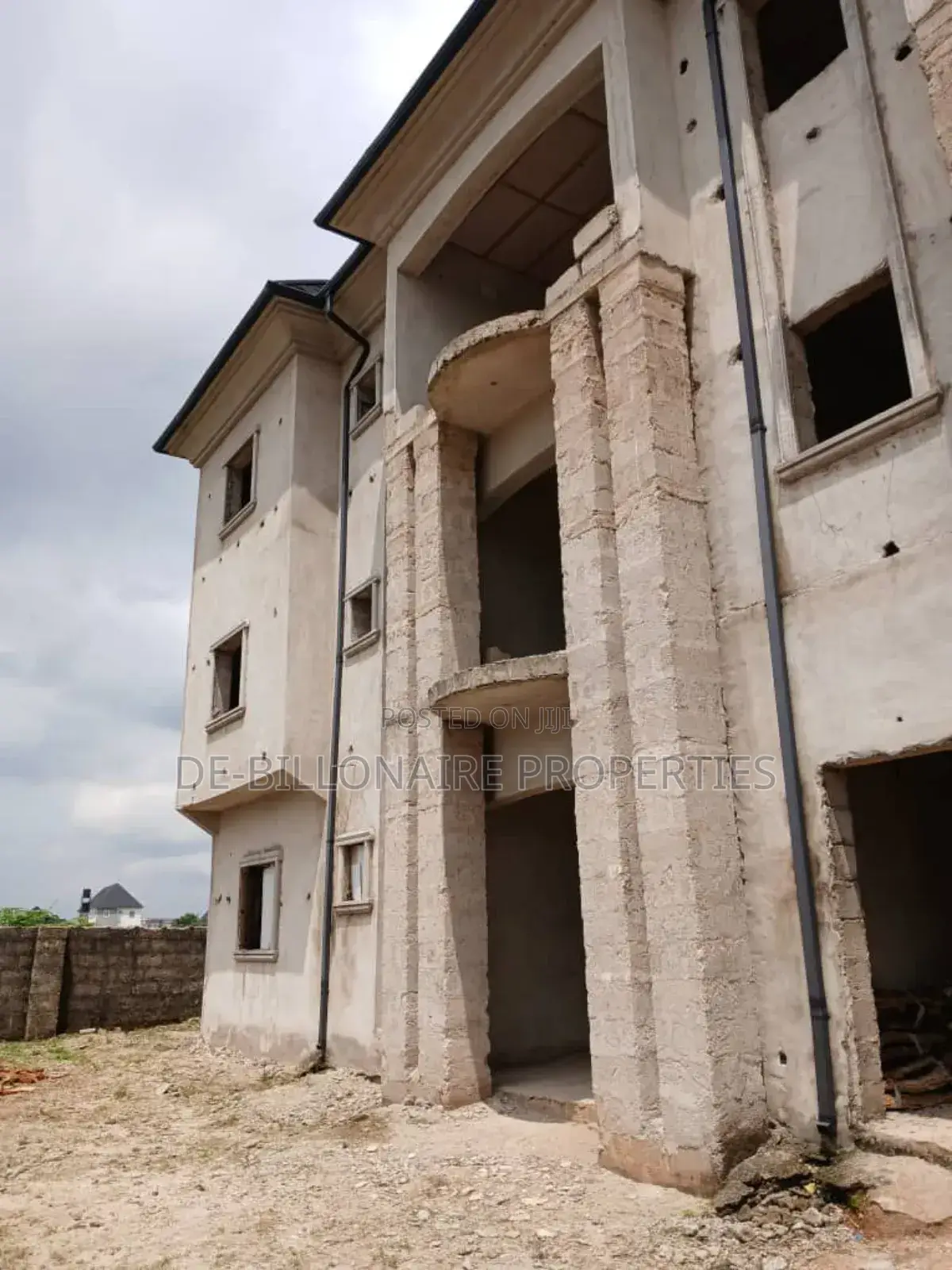 3bdrm Block of Flats in Owerri for sale