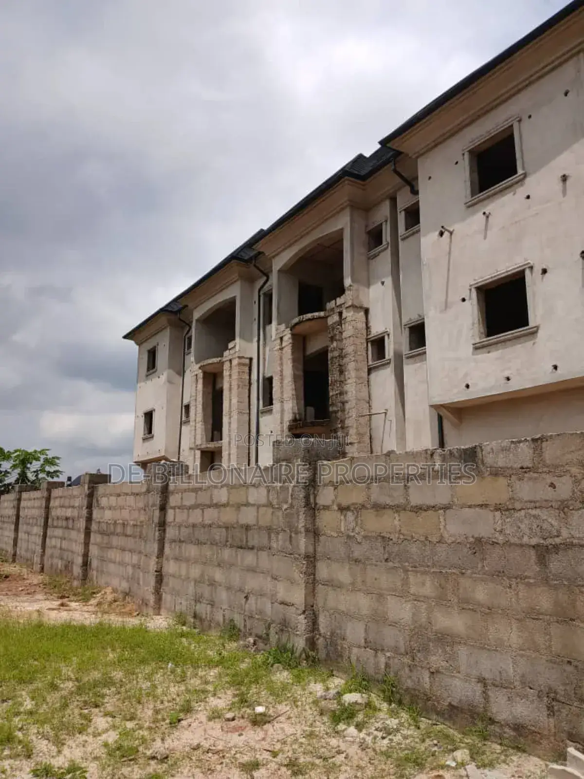 3bdrm Block of Flats in Owerri for sale