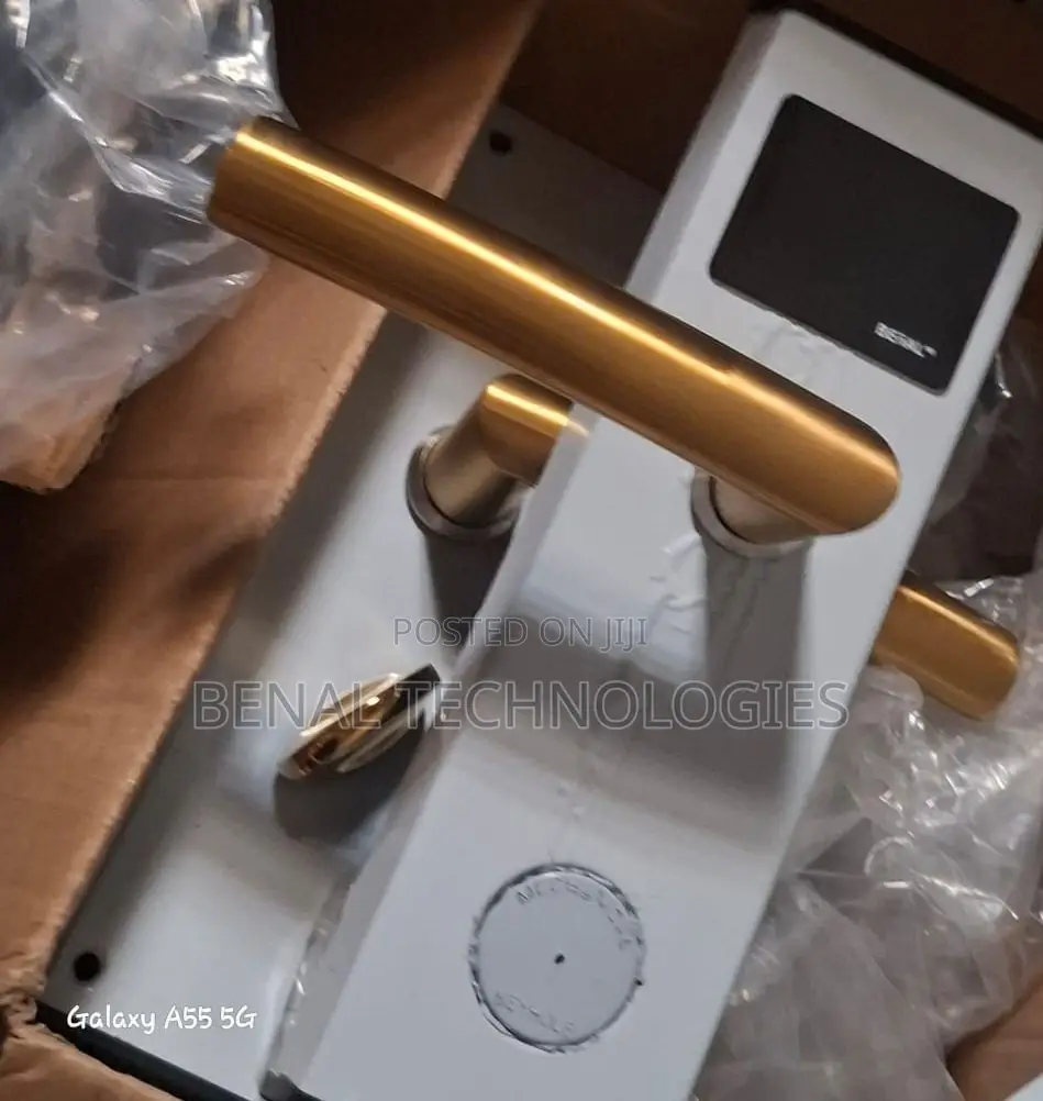 Lock Smarter in Hotels—With Card + Free Tools