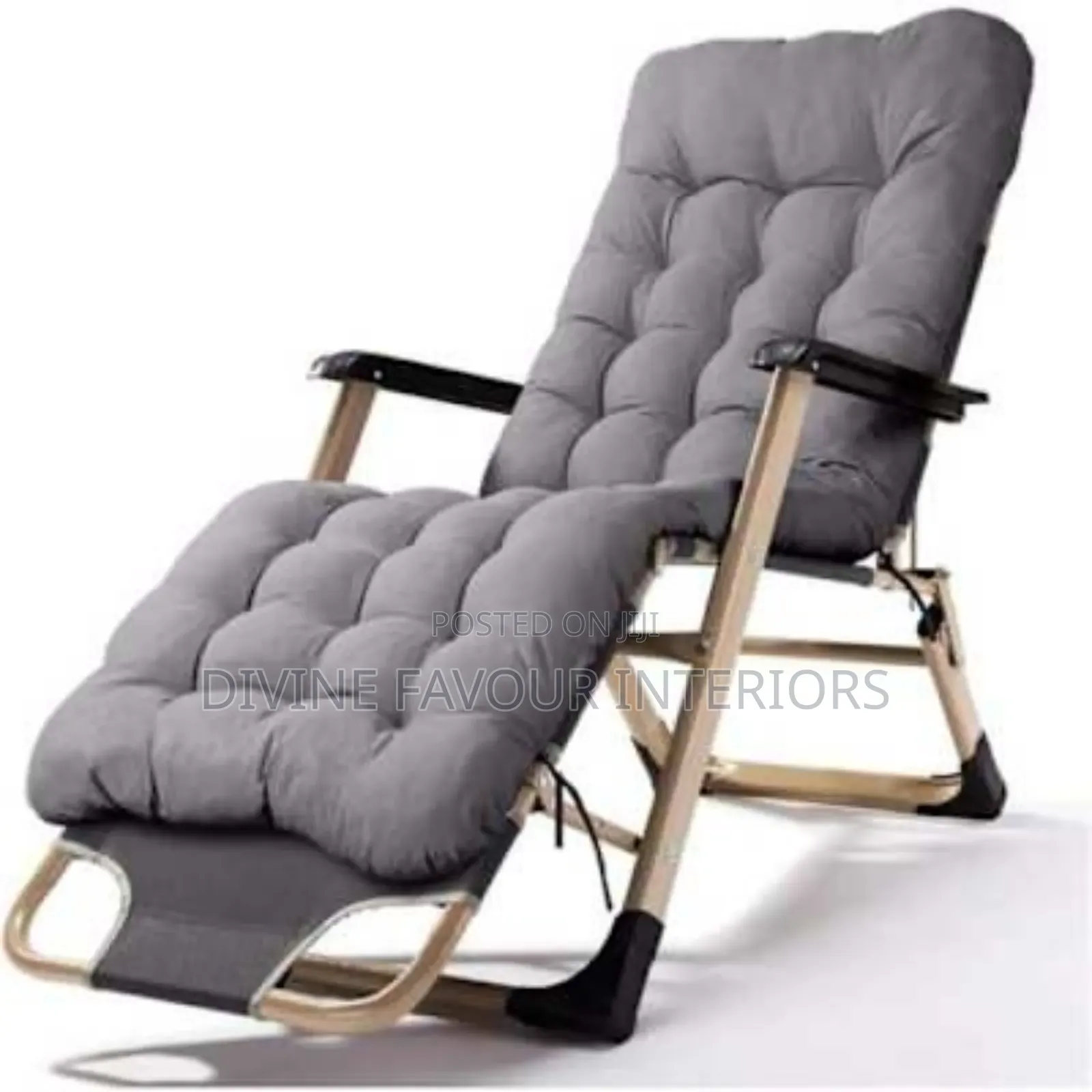 Adjustable Outdoor Relaxing Chair With Cushion