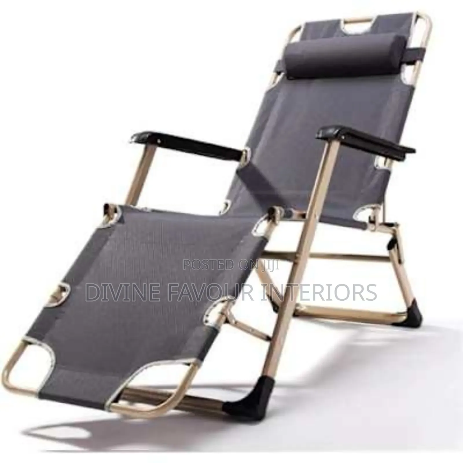 Adjustable Outdoor Relaxing Chair With Cushion