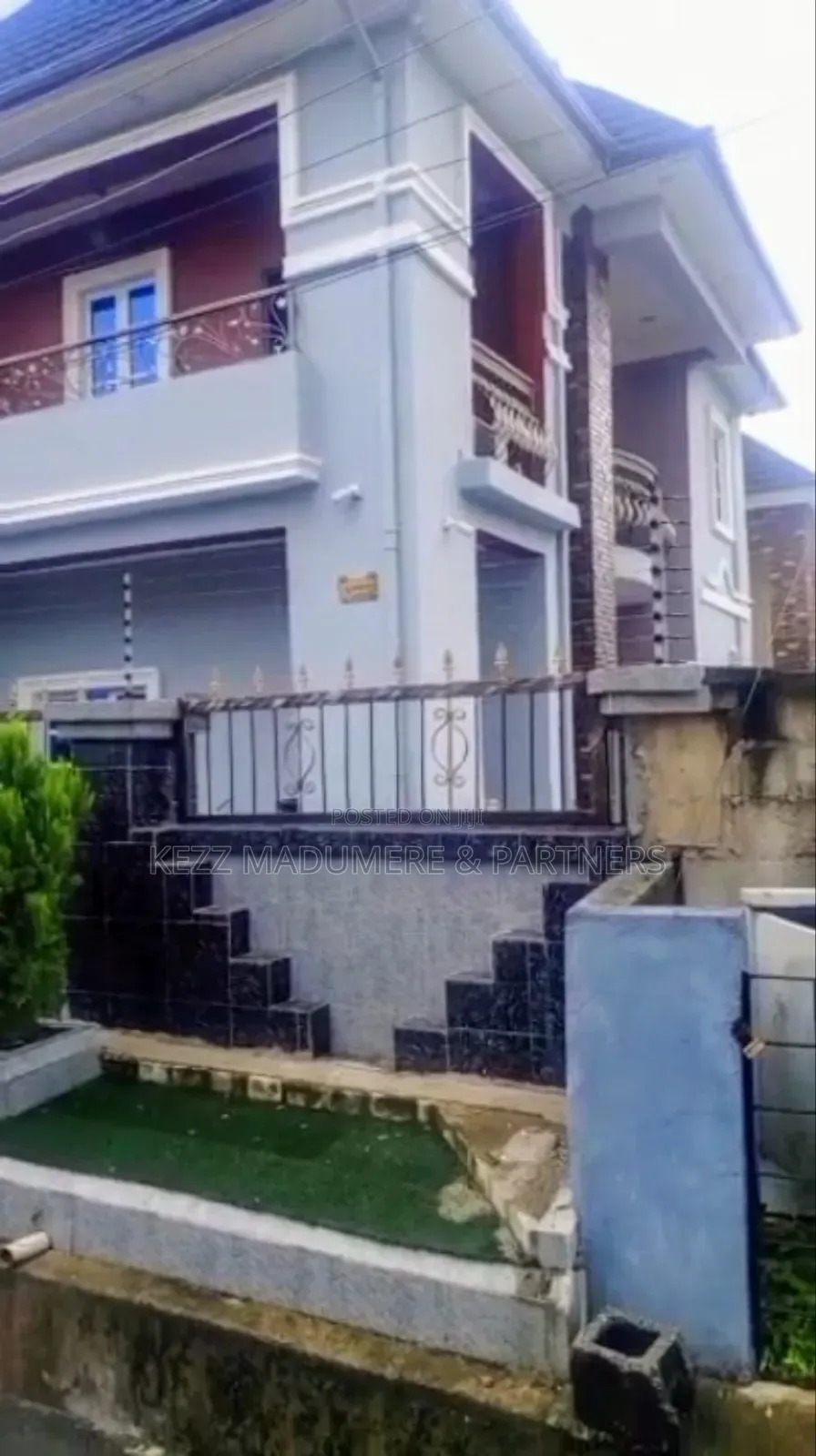 4bdrm Duplex in Pearl Gardens Est for sale