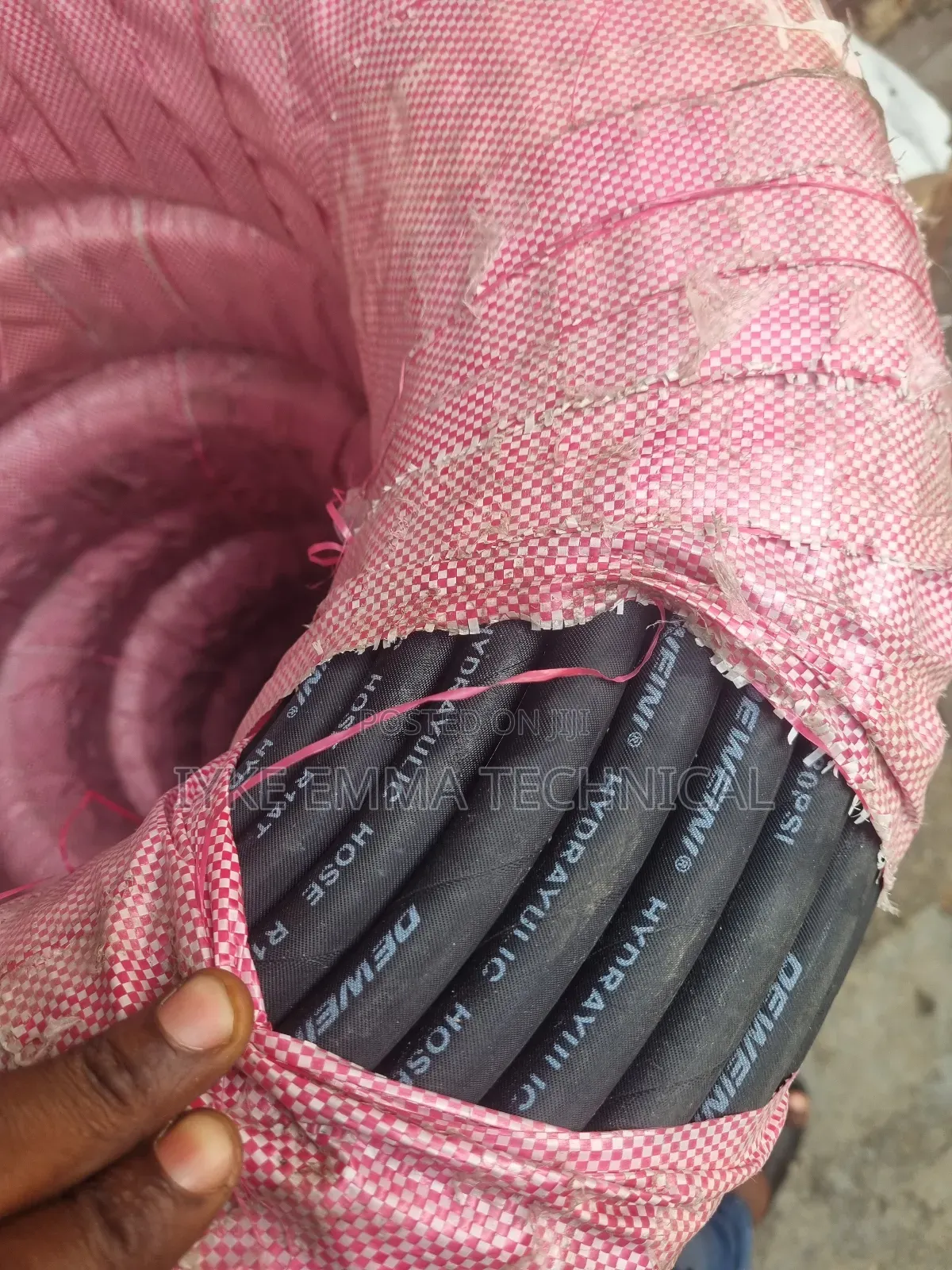 Hydraulic Pressure Rubber Hose 3/8" X 100m R1at