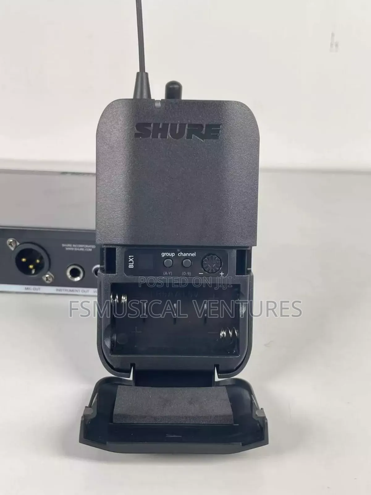 Shure Blx14r/CVL Wireless System WTH CVL Lavalier Microphone