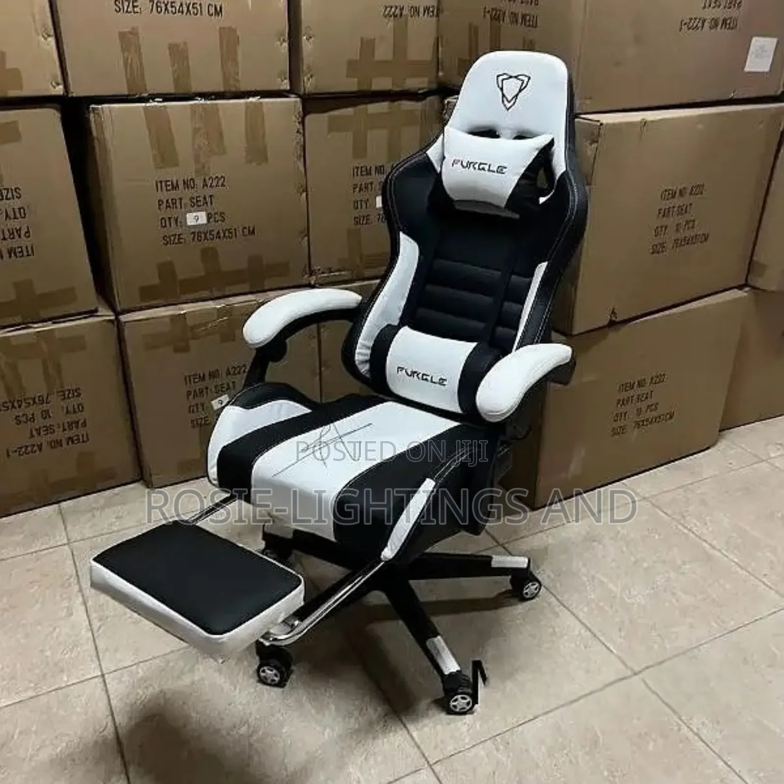 Furgle Pro Series Gaming Chair With White Armrest