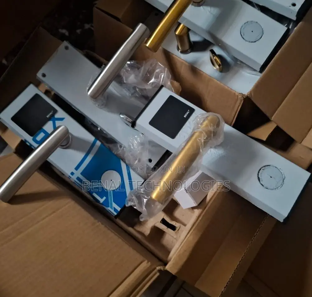 Discreet Luxury Access:Hotel Card Locks Interface Software