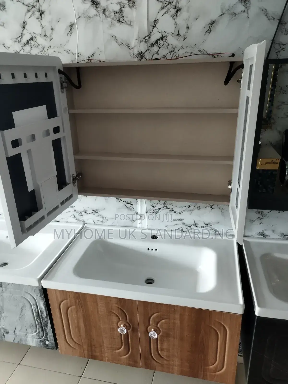 Luxury England Cabinet With Mirror Light and Shelve