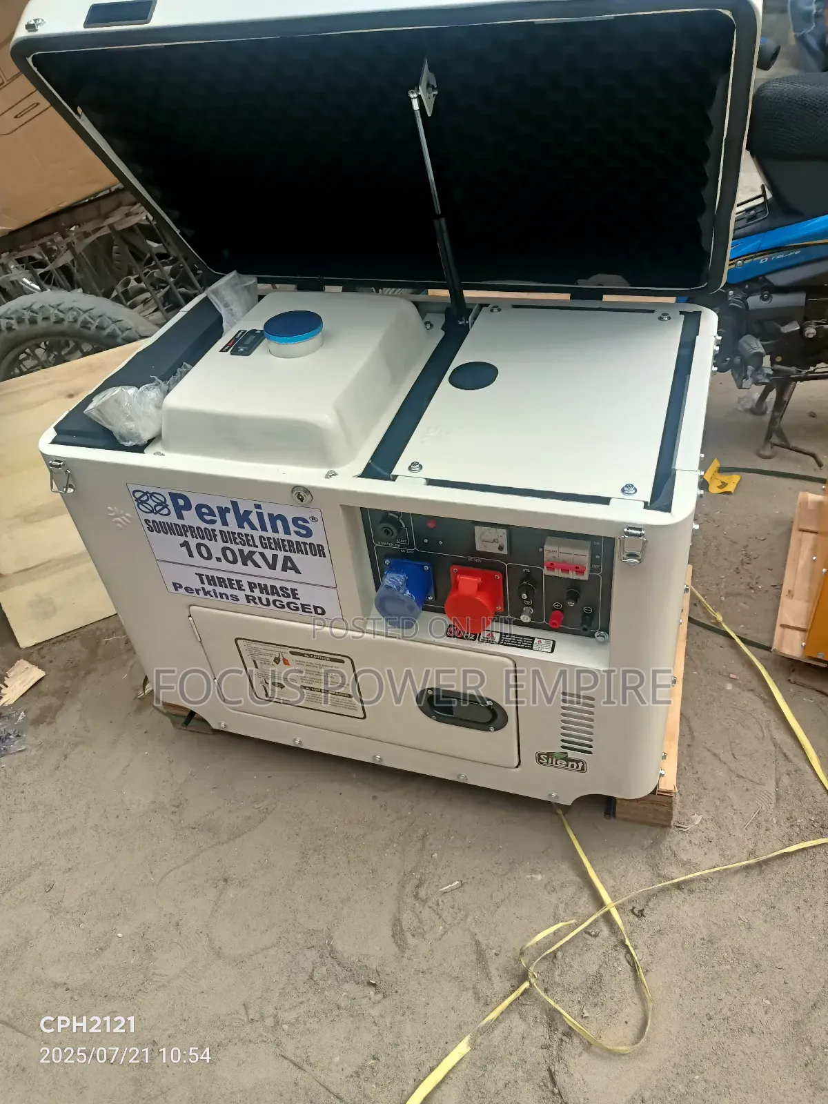 10.0kva Perkins Soundproof There Phase Gen Purecopper Coil