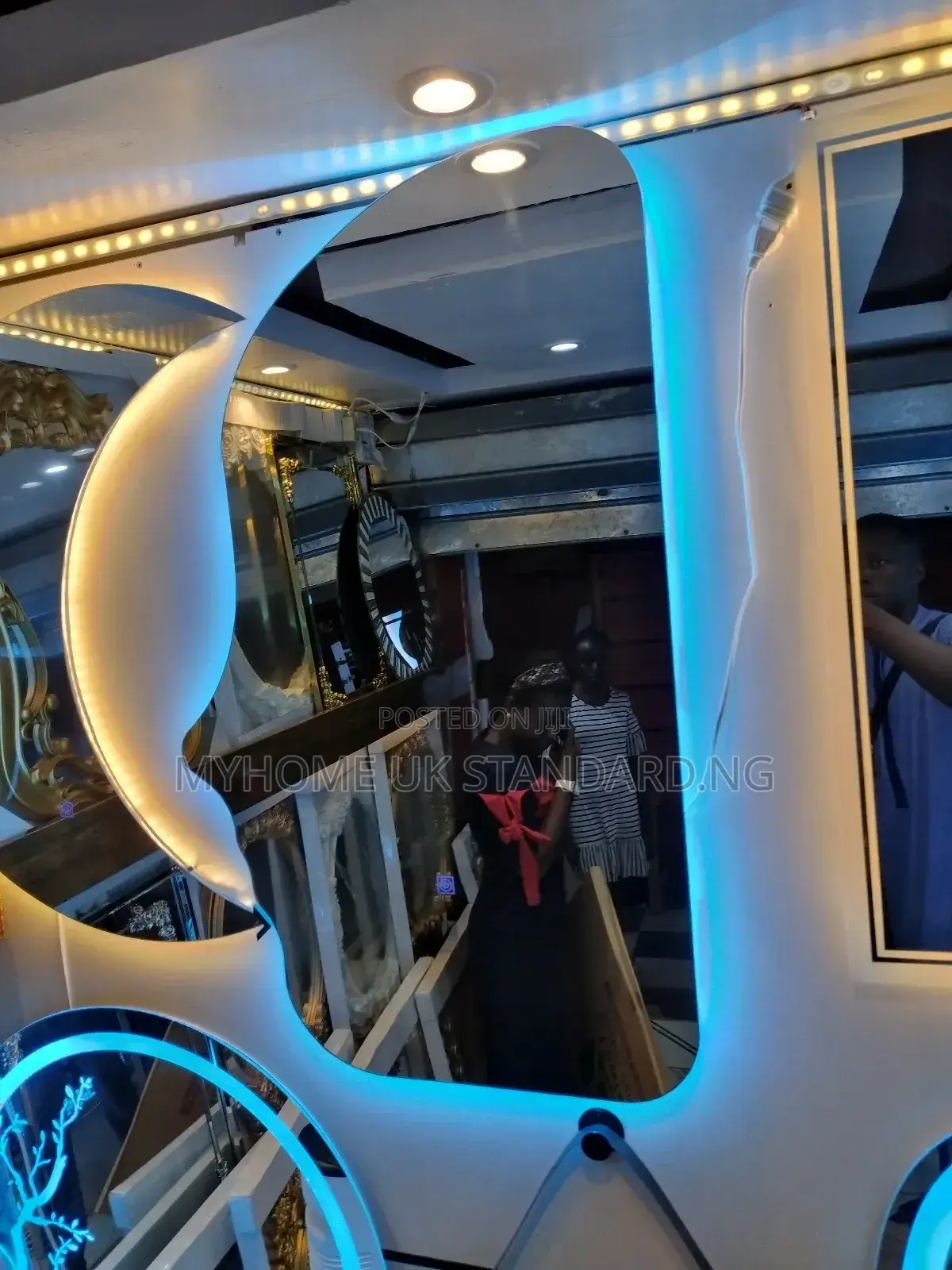 Luxury England Led Mirror With Light 100*60 Screen Touch
