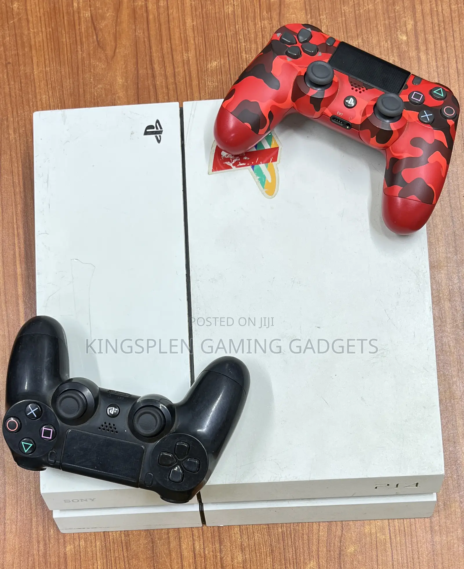Used Ps4 With 2 Pads and Games Inside