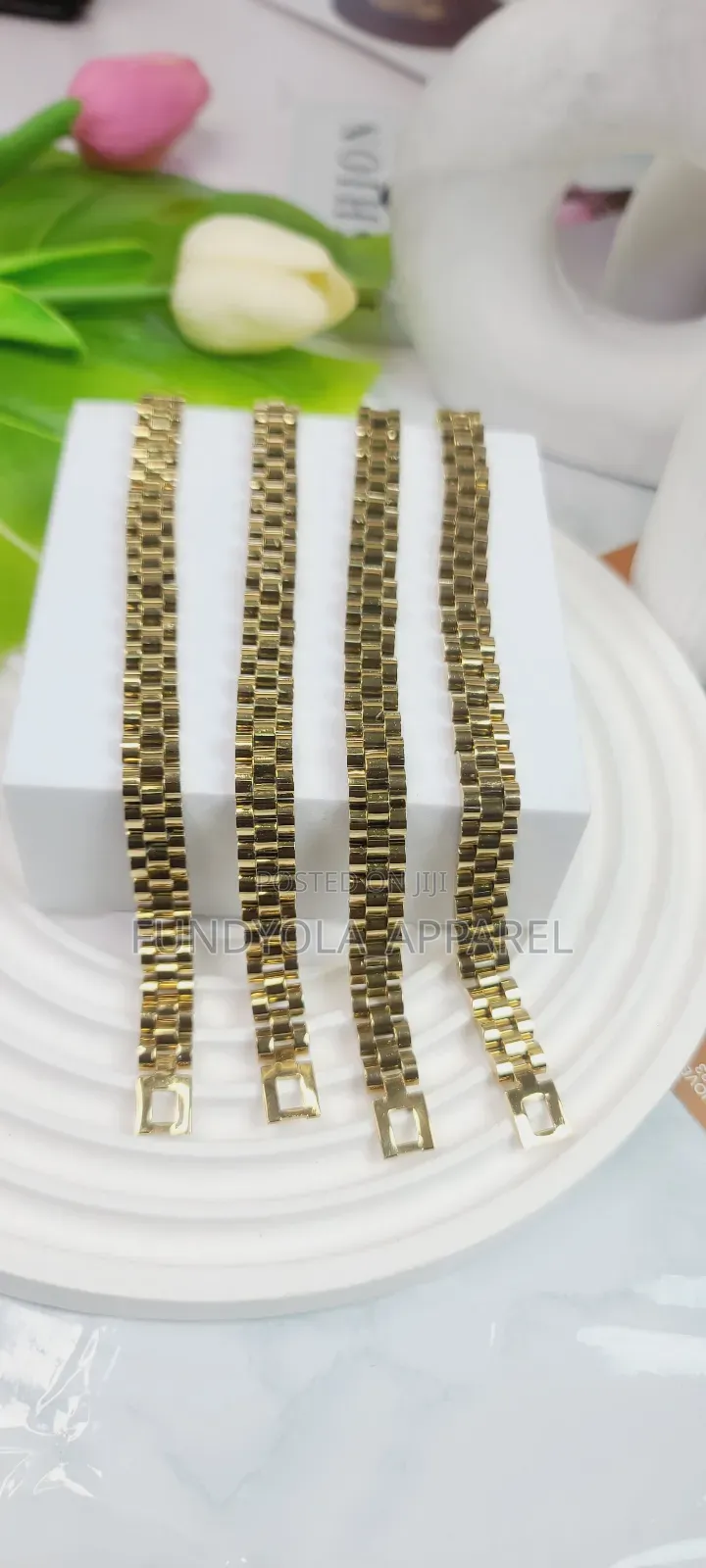 Plain Gold Hand Chain Bracelet