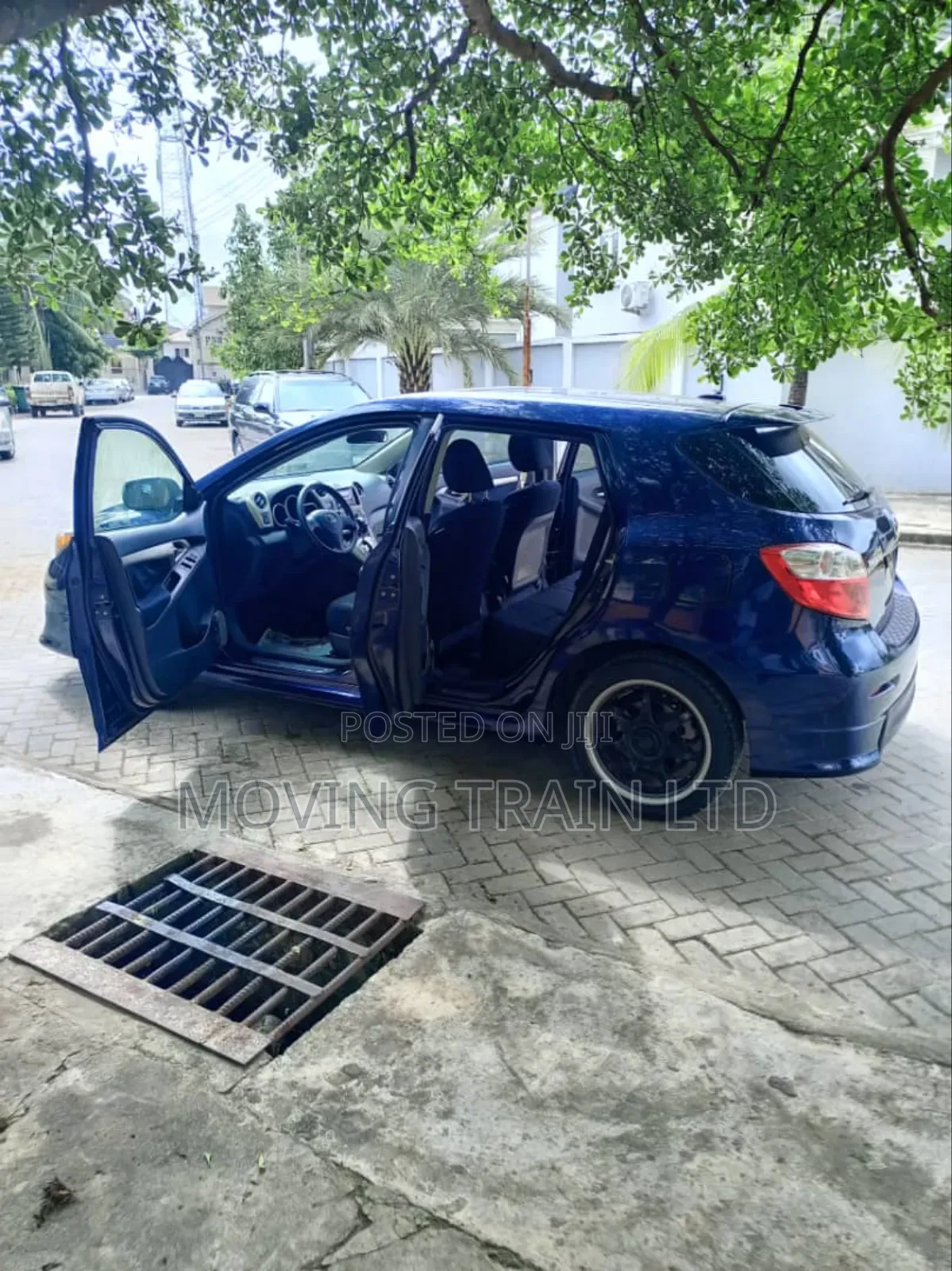Toyota Matrix XRS Hatchback FWD (2.4L 4cyl 5A) 2010 Blue