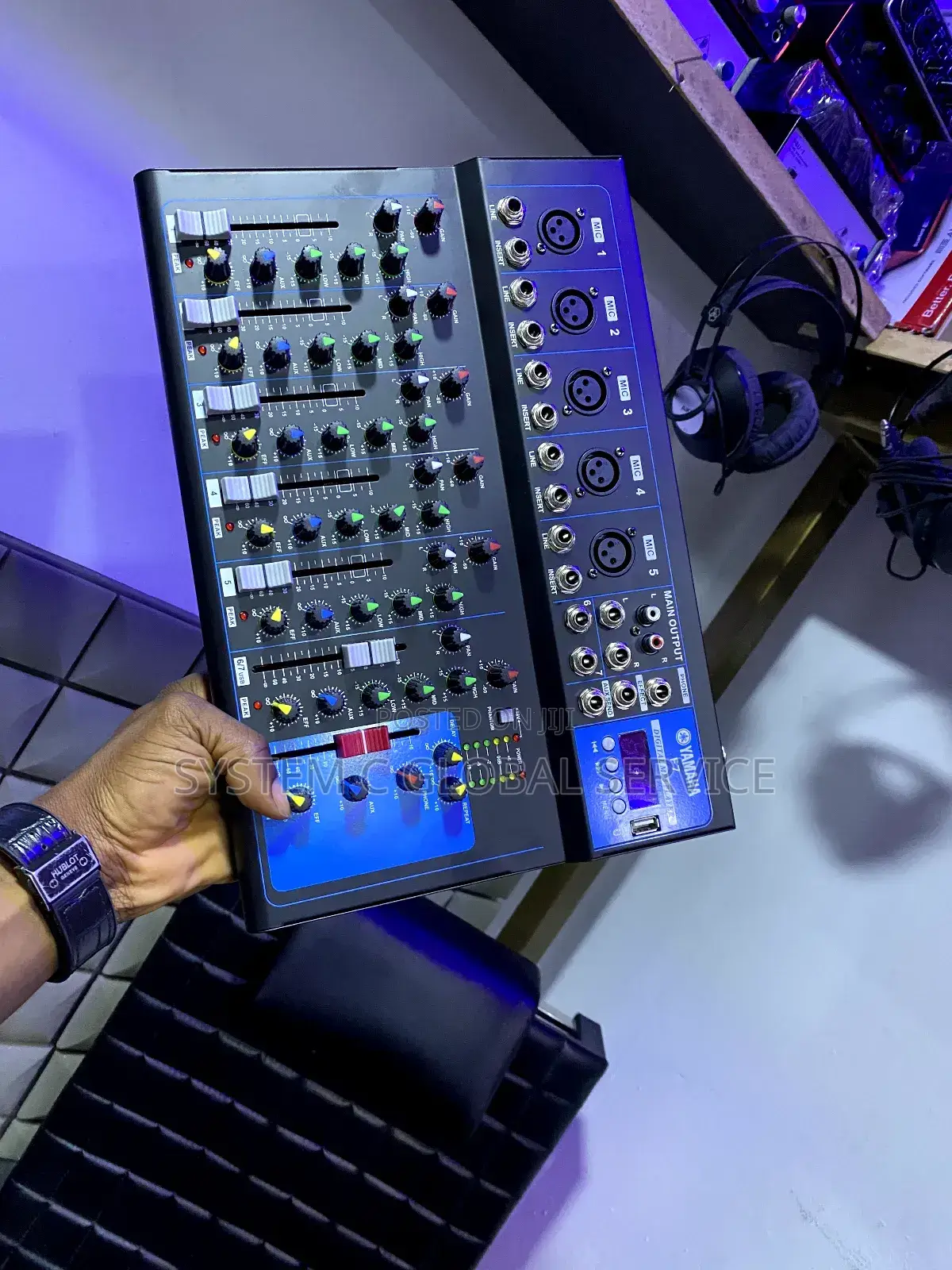 Yamaha 7 Channel Console Mixer F7