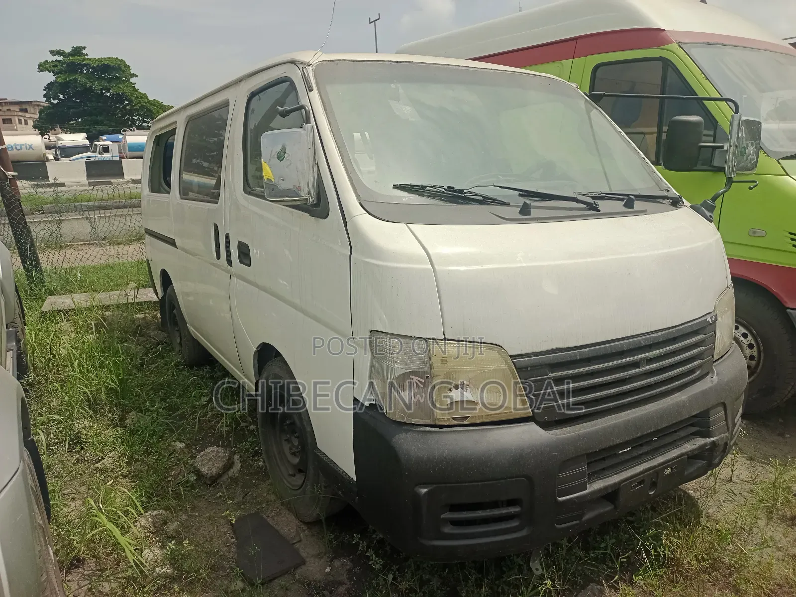 Nissan Caravan (Urvan) 2010 White
