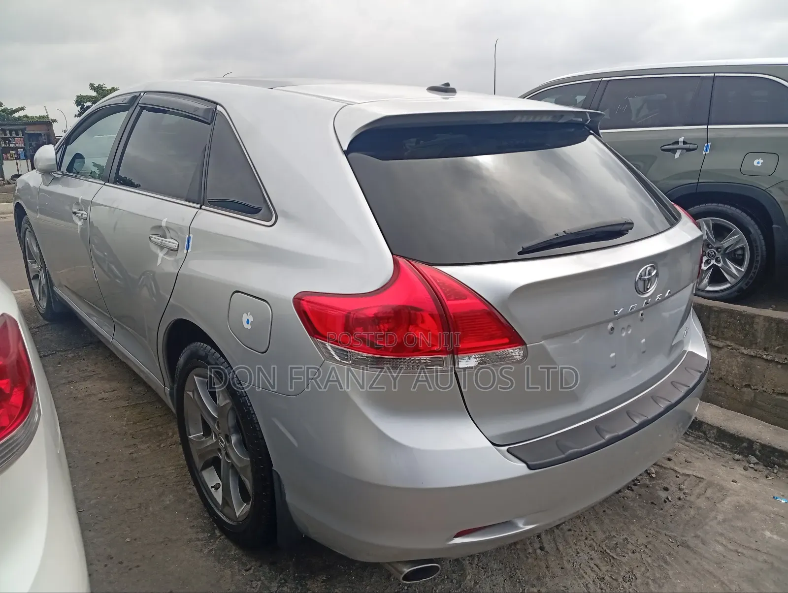 Toyota Venza V6 2010 Silver