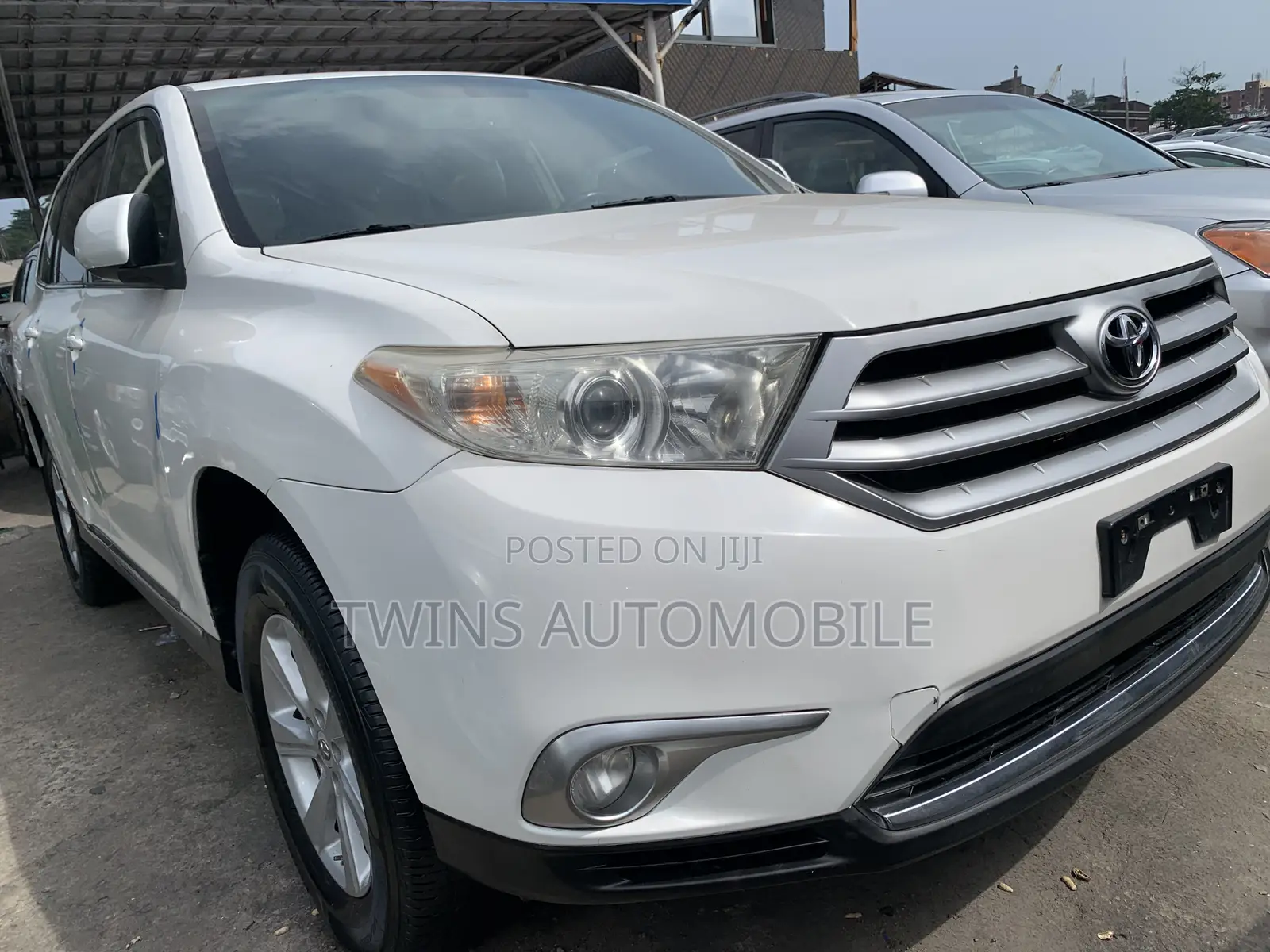 Toyota Highlander Limited 2012 White